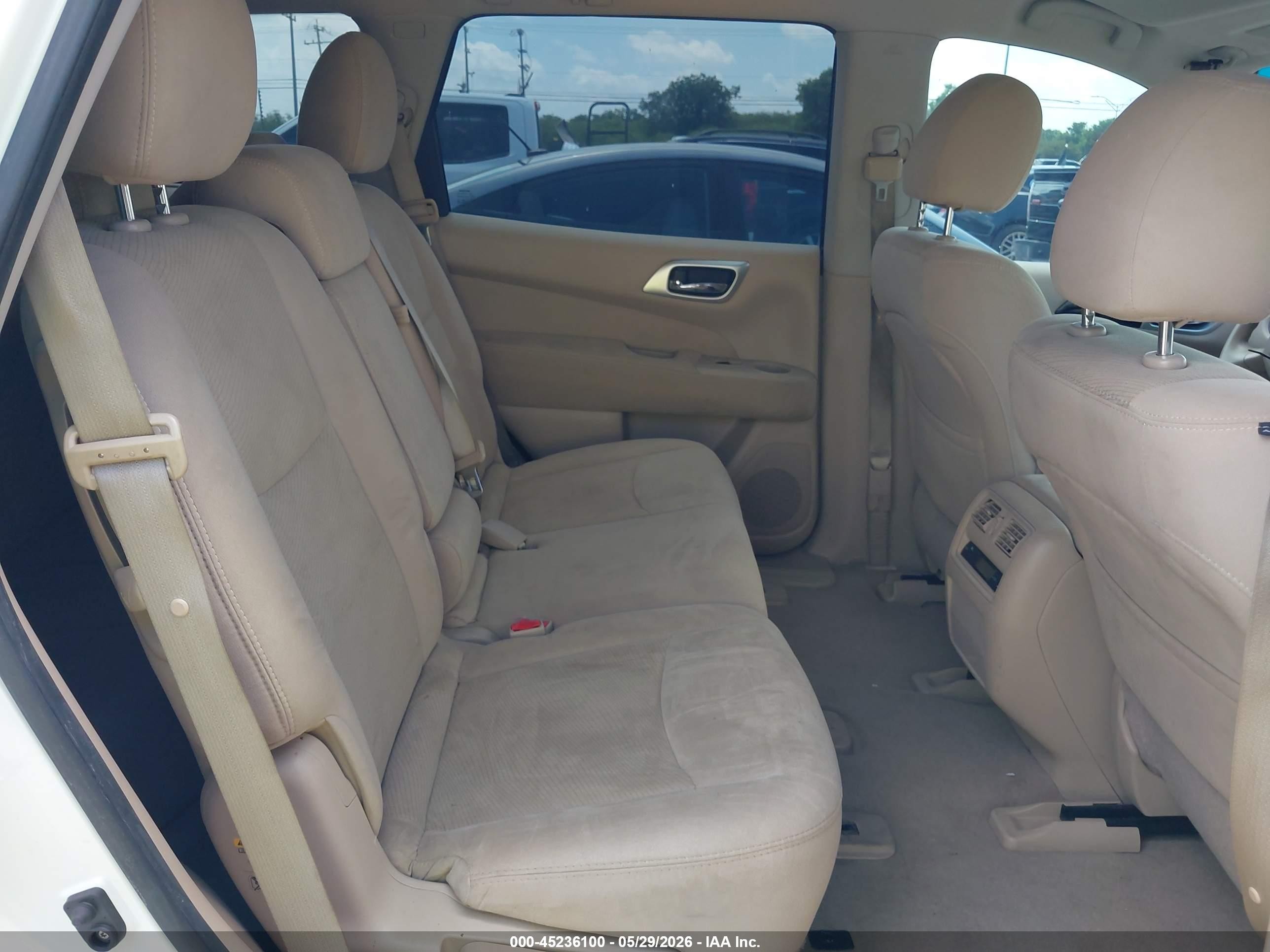 2014 Nissan Pathfinder S White vin: 5N1AR2MN9EC704436