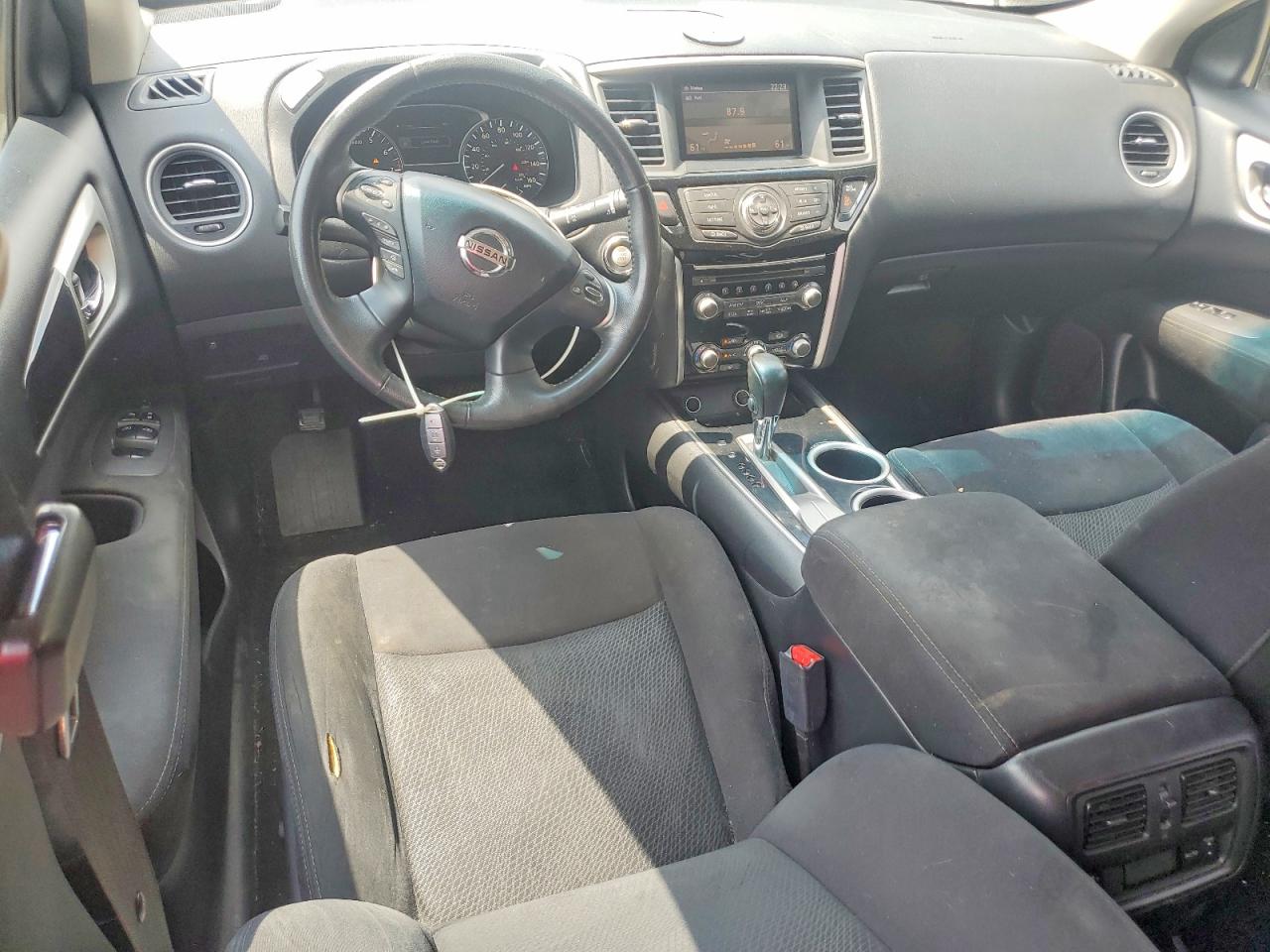 2014 Nissan Pathfinder S Silver vin: 5N1AR2MN9EC730034