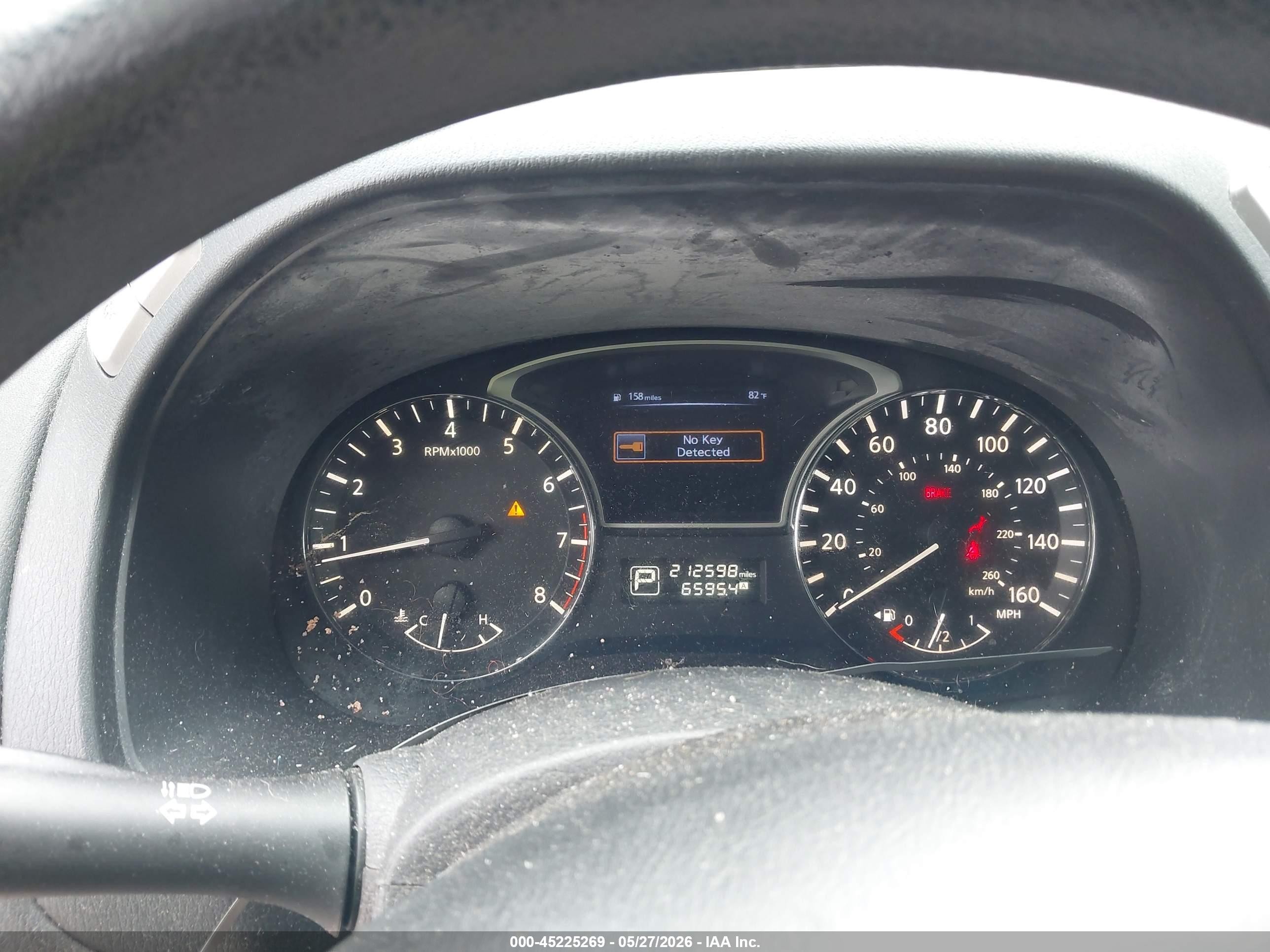2014 Nissan Pathfinder S Silver vin: 5N1AR2MN9EC733399