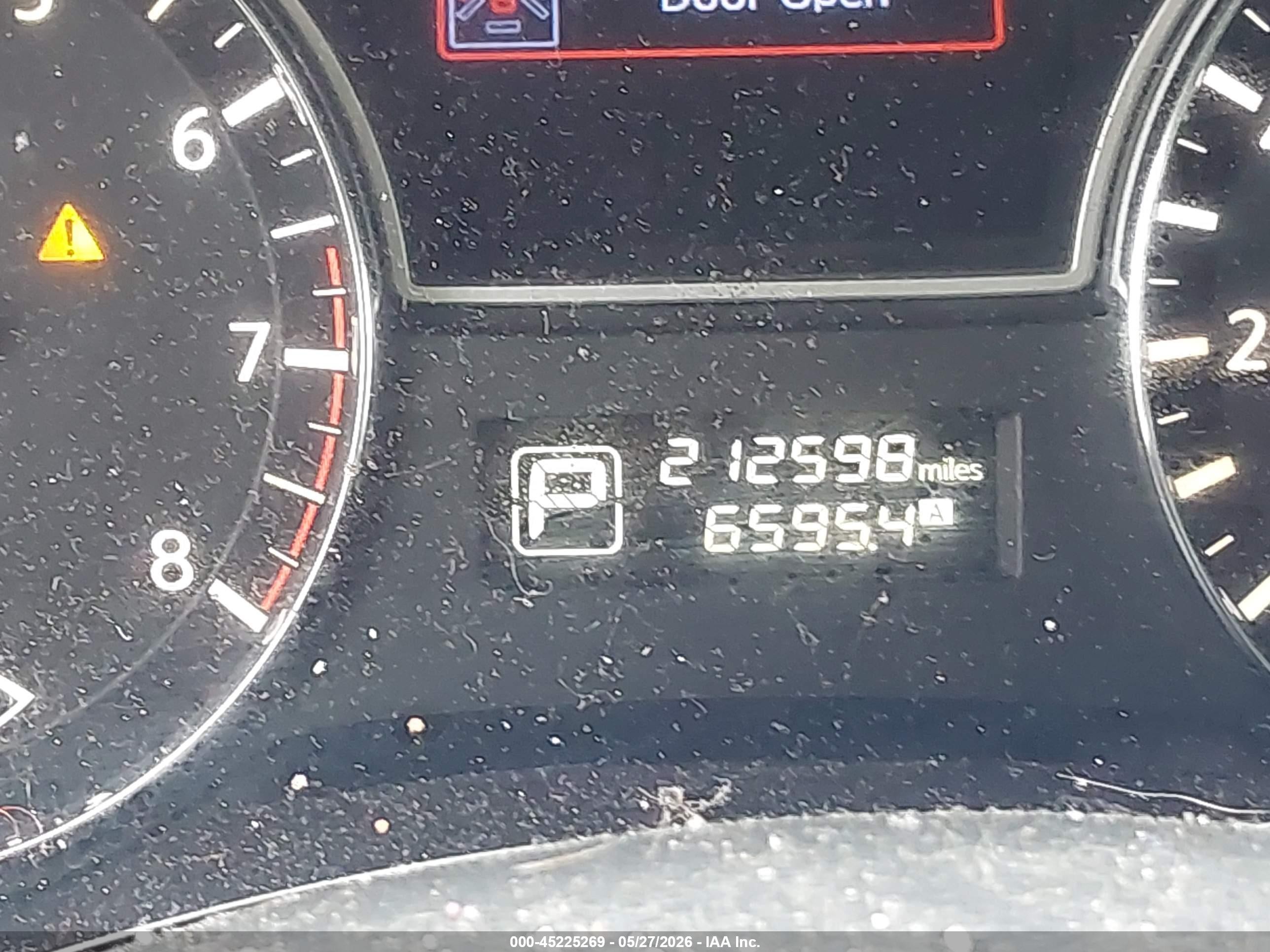 2014 Nissan Pathfinder S Silver vin: 5N1AR2MN9EC733399
