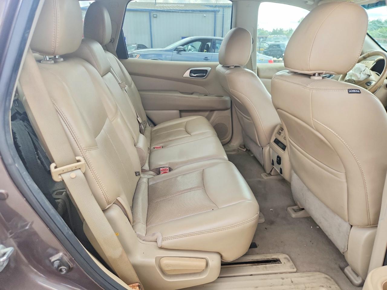 2015 Nissan Pathfinder Platinum Коричневый vin: 5N1AR2MN9FC606184