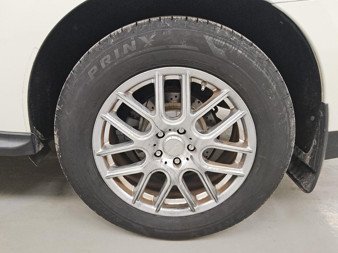 2015 Nissan Pathfinder S Белый vin: 5N1AR2MN9FC625124 Damage: Left Rear Wheel, Curb Rash, > 12 Inches