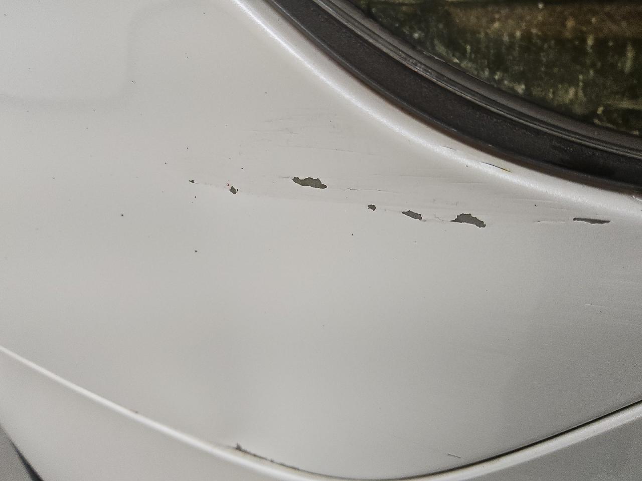 2015 Nissan Pathfinder S Белый vin: 5N1AR2MN9FC625124 Damage: Left Qtr Panel, Dent(S) W/ Paint Dmg, 9 To 10 Inches