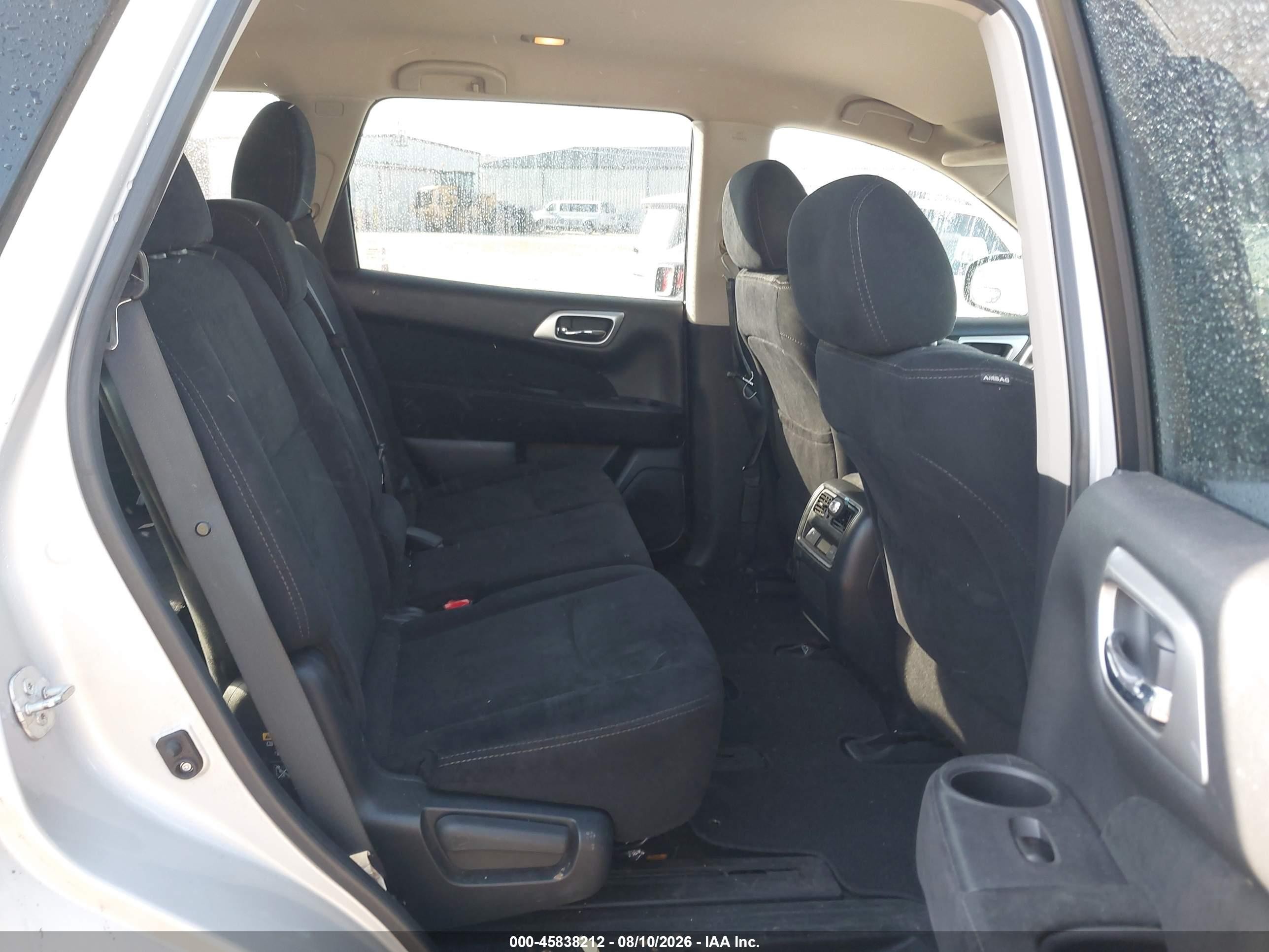 2015 Nissan Pathfinder Platinum/s/sl/sv Silver vin: 5N1AR2MN9FC638312