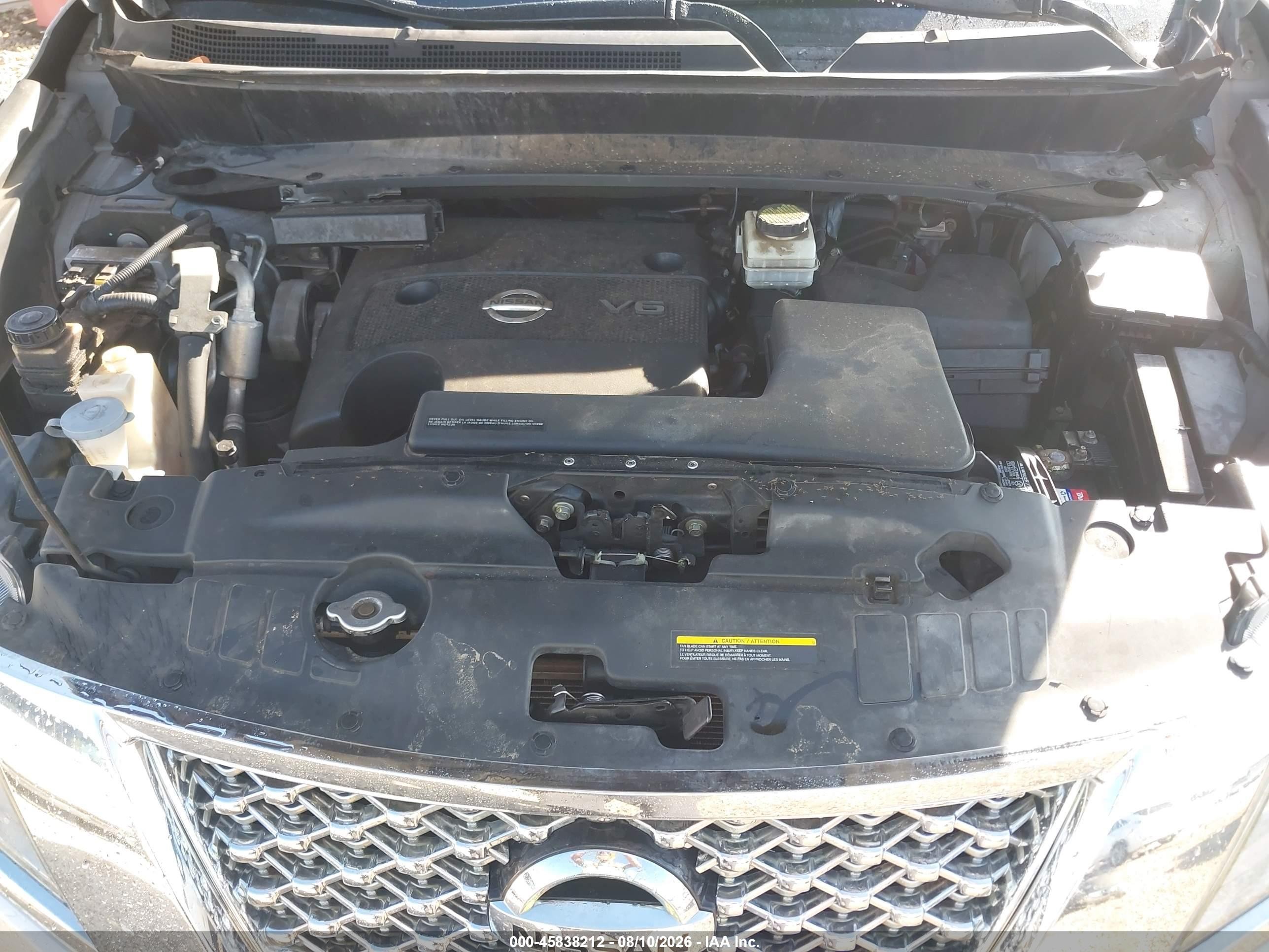 2015 Nissan Pathfinder Platinum/s/sl/sv Silver vin: 5N1AR2MN9FC638312