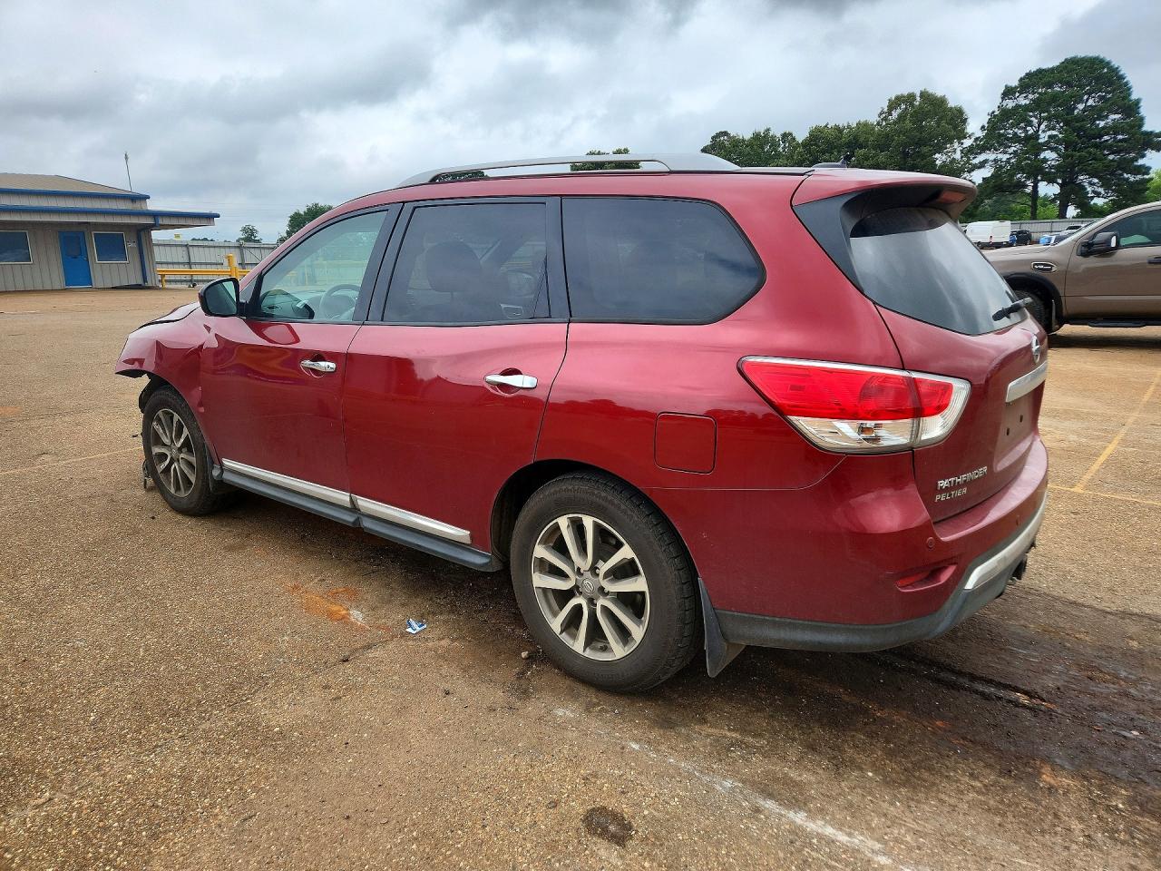 2015 Nissan Pathfinder Sl Red vin: 5N1AR2MN9FC664828