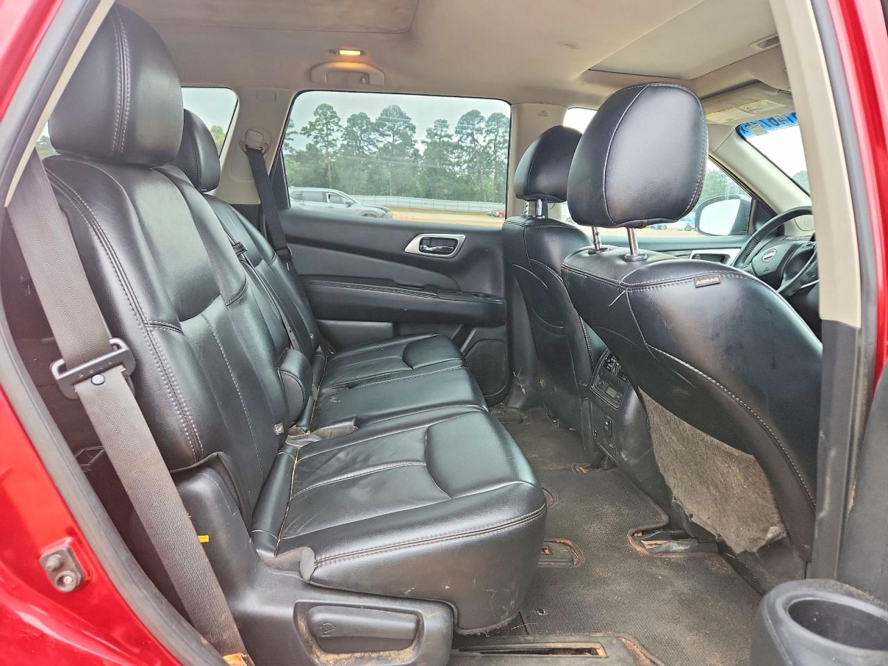 2015 Nissan Pathfinder Sl Red vin: 5N1AR2MN9FC664828
