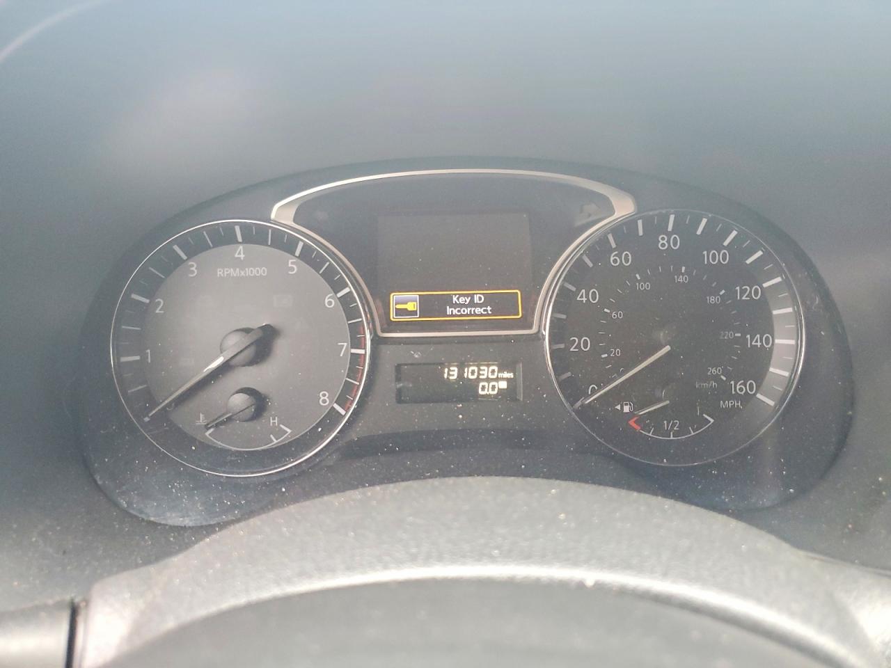 2015 Nissan Pathfinder S Серебряный vin: 5N1AR2MN9FC681421