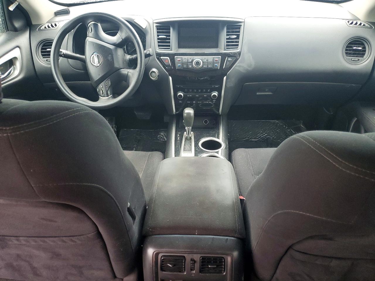 2015 Nissan Pathfinder S Серебряный vin: 5N1AR2MN9FC681421