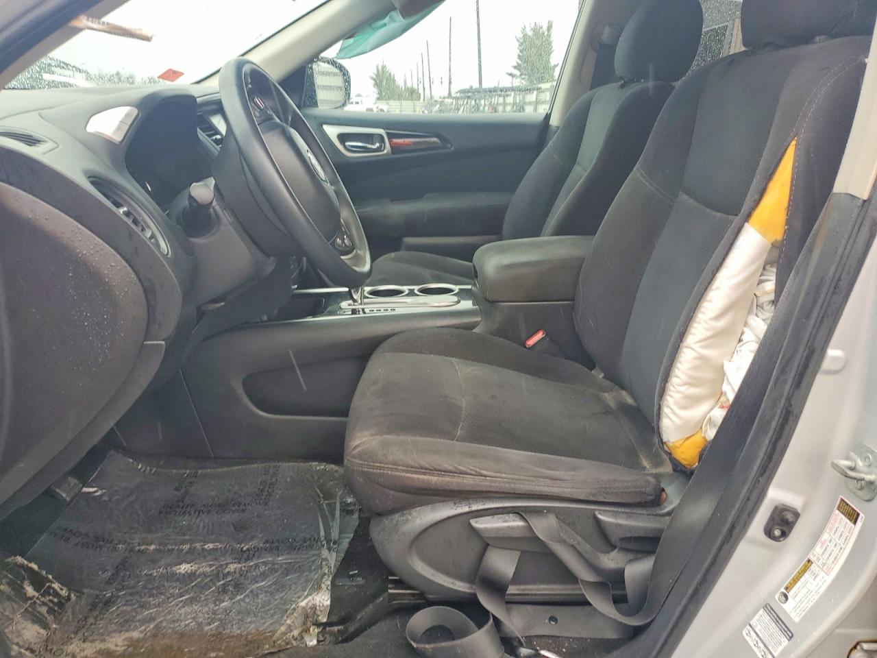 2015 Nissan Pathfinder S Серебряный vin: 5N1AR2MN9FC681421