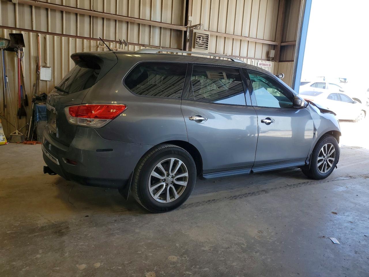 2015 Nissan Pathfinder S Gray vin: 5N1AR2MN9FC694881