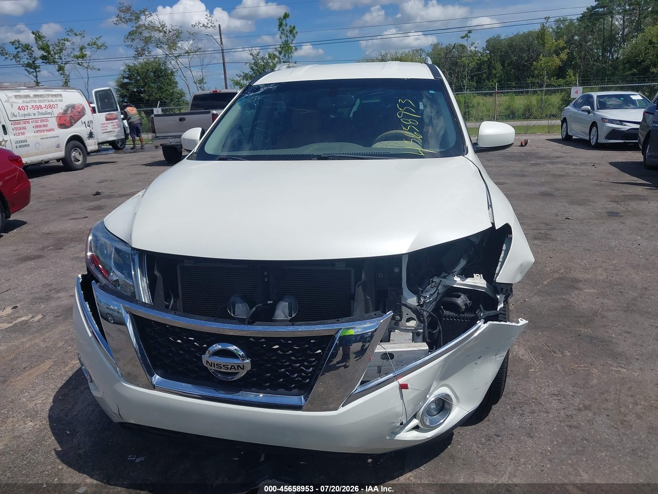 2015 Nissan Pathfinder Sv White vin: 5N1AR2MN9FC699756