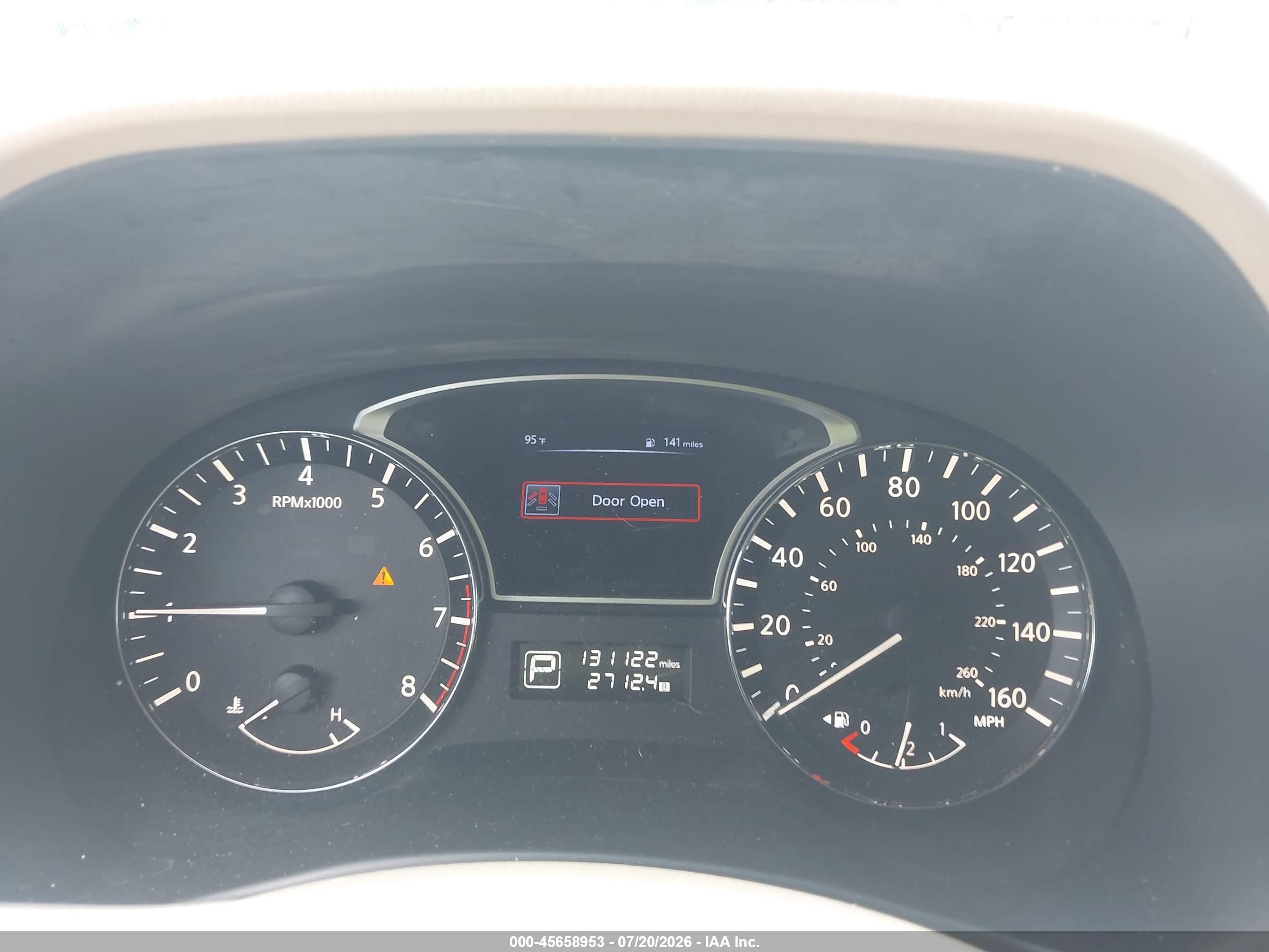 2015 Nissan Pathfinder Sv White vin: 5N1AR2MN9FC699756