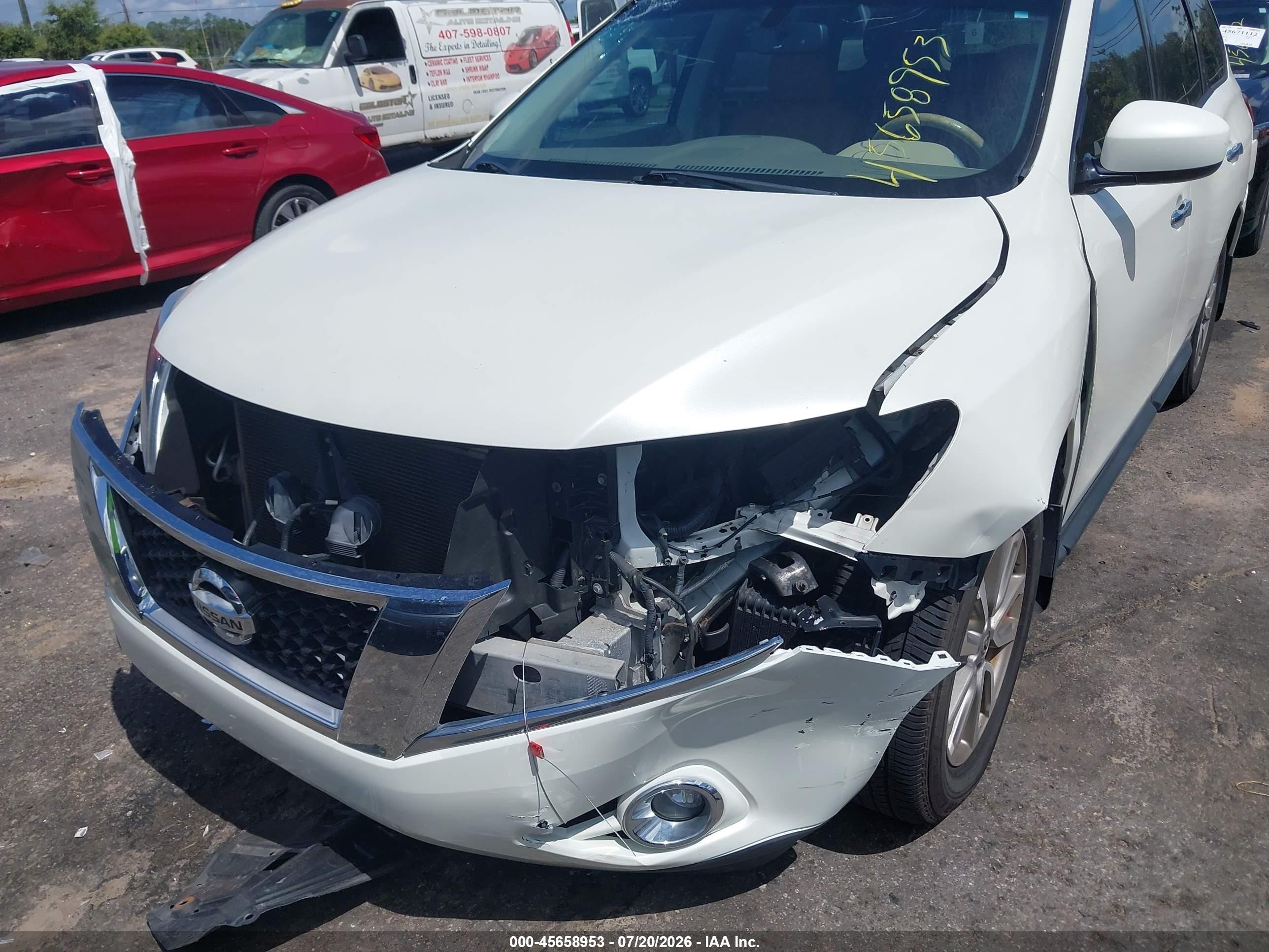 2015 Nissan Pathfinder Sv White vin: 5N1AR2MN9FC699756