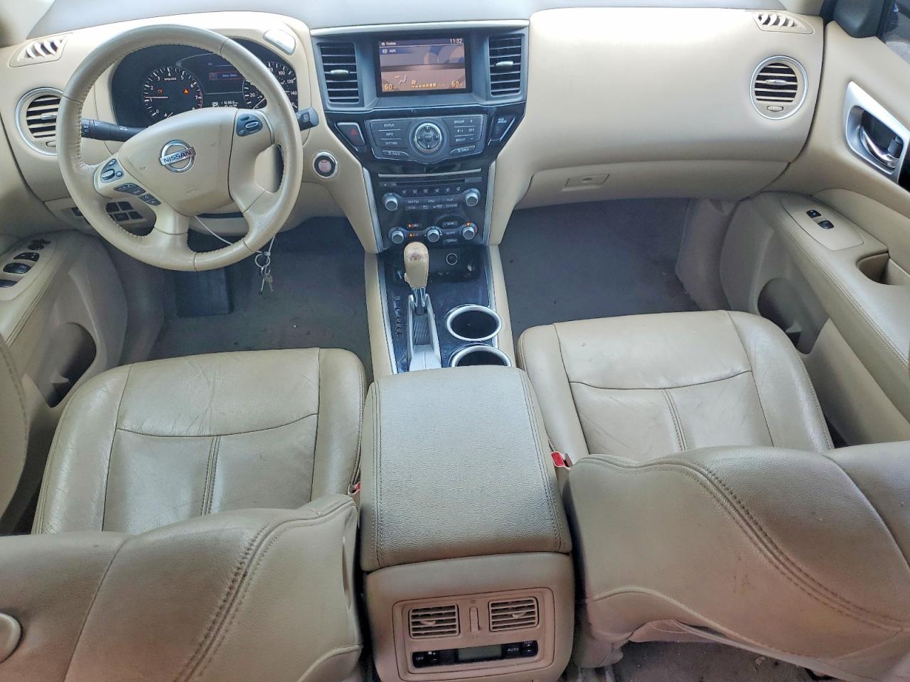 2015 Nissan Pathfinder Sv White vin: 5N1AR2MN9FC701599