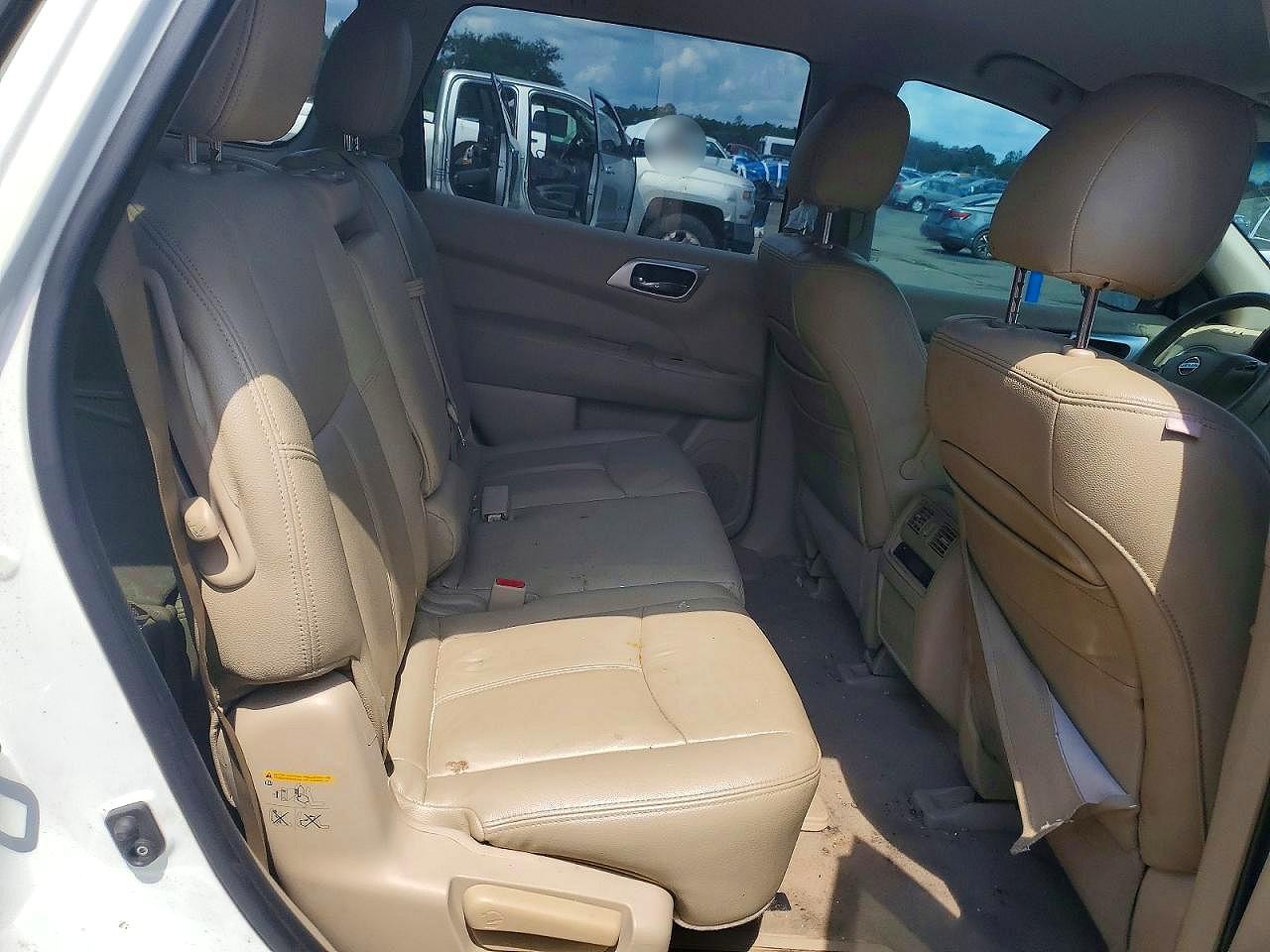 2015 Nissan Pathfinder Sv White vin: 5N1AR2MN9FC701599