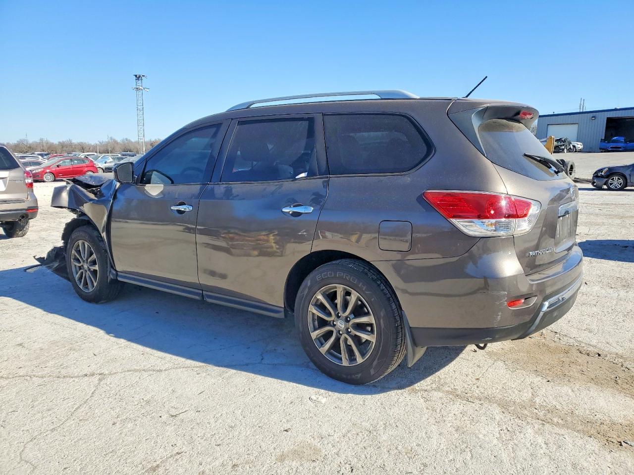 2015 Nissan Pathfinder S Tan vin: 5N1AR2MN9FC705183