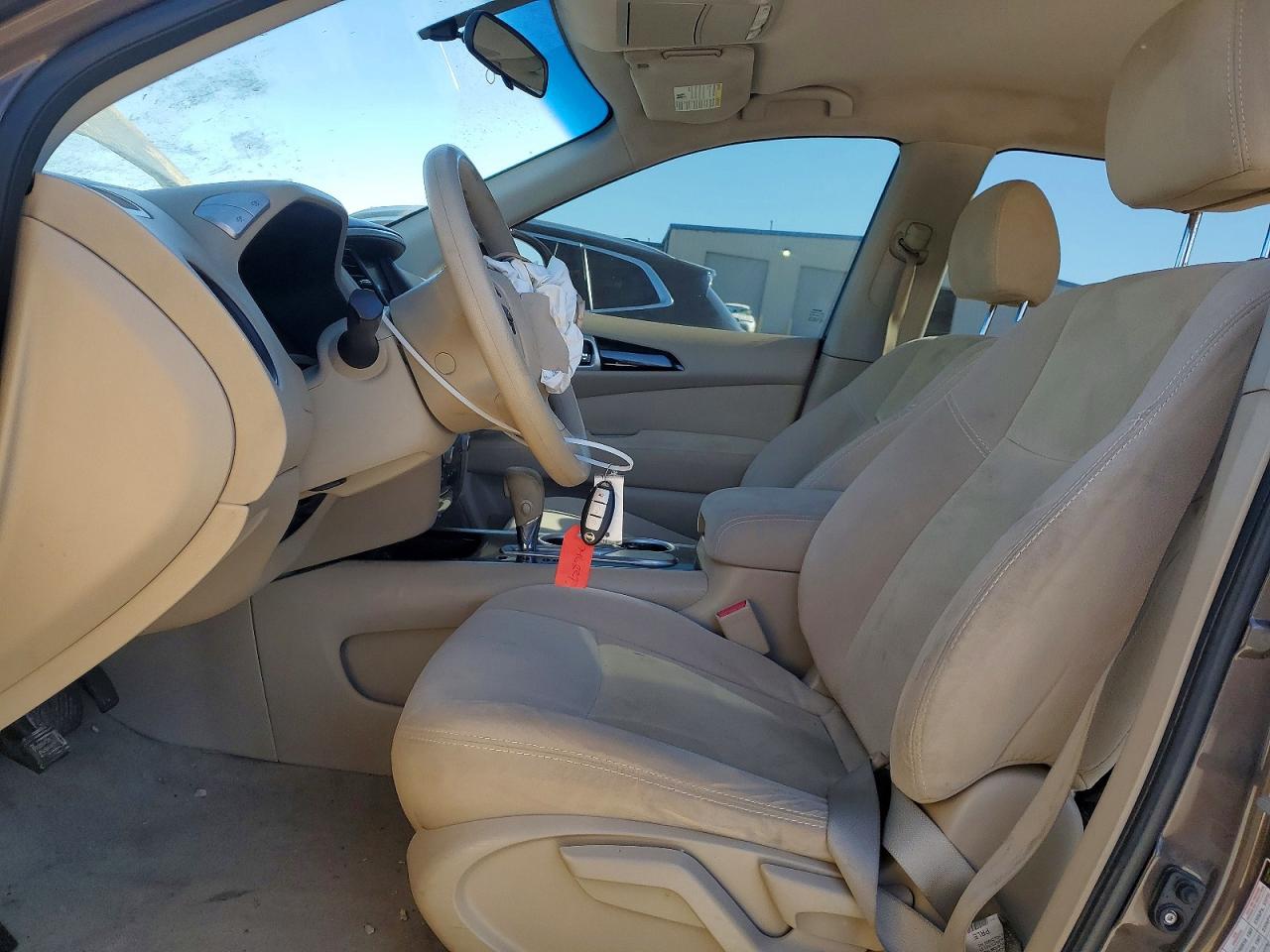 2015 Nissan Pathfinder S Tan vin: 5N1AR2MN9FC705183