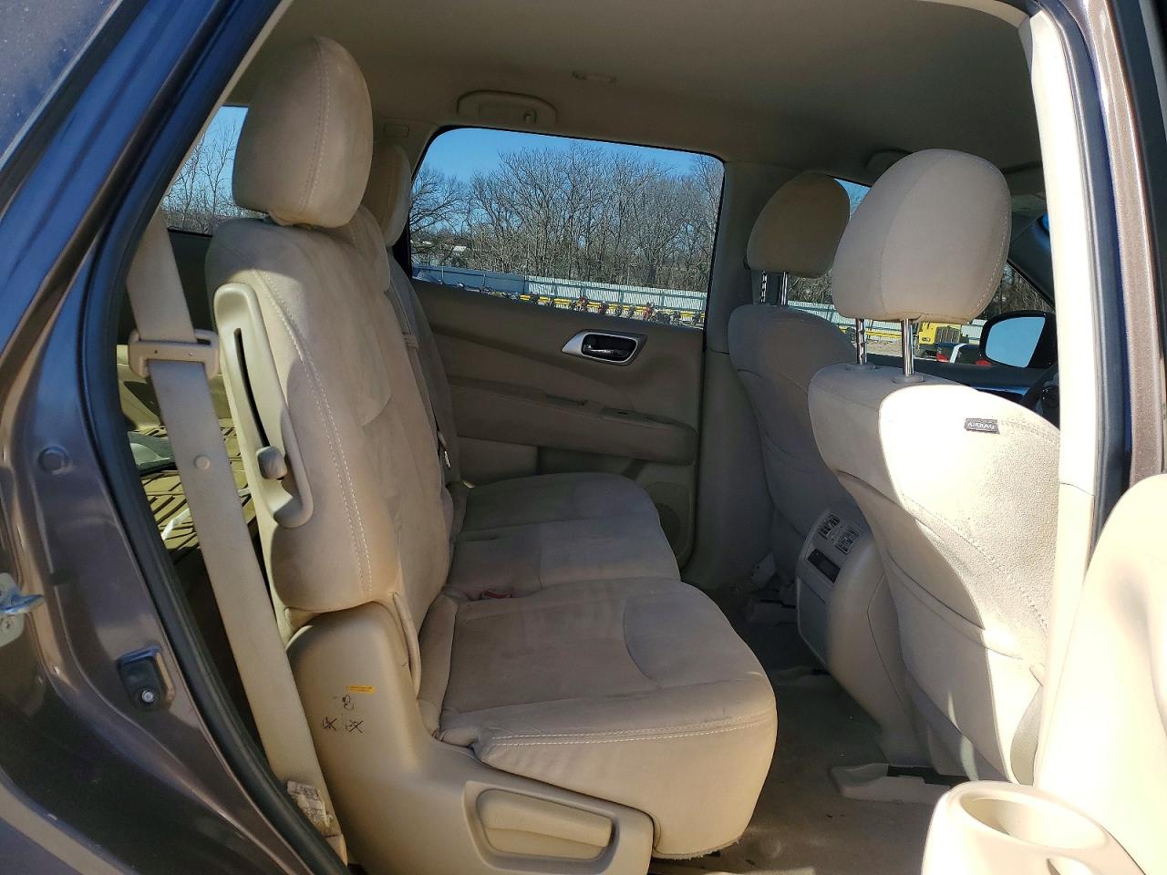 2015 Nissan Pathfinder S Tan vin: 5N1AR2MN9FC705183