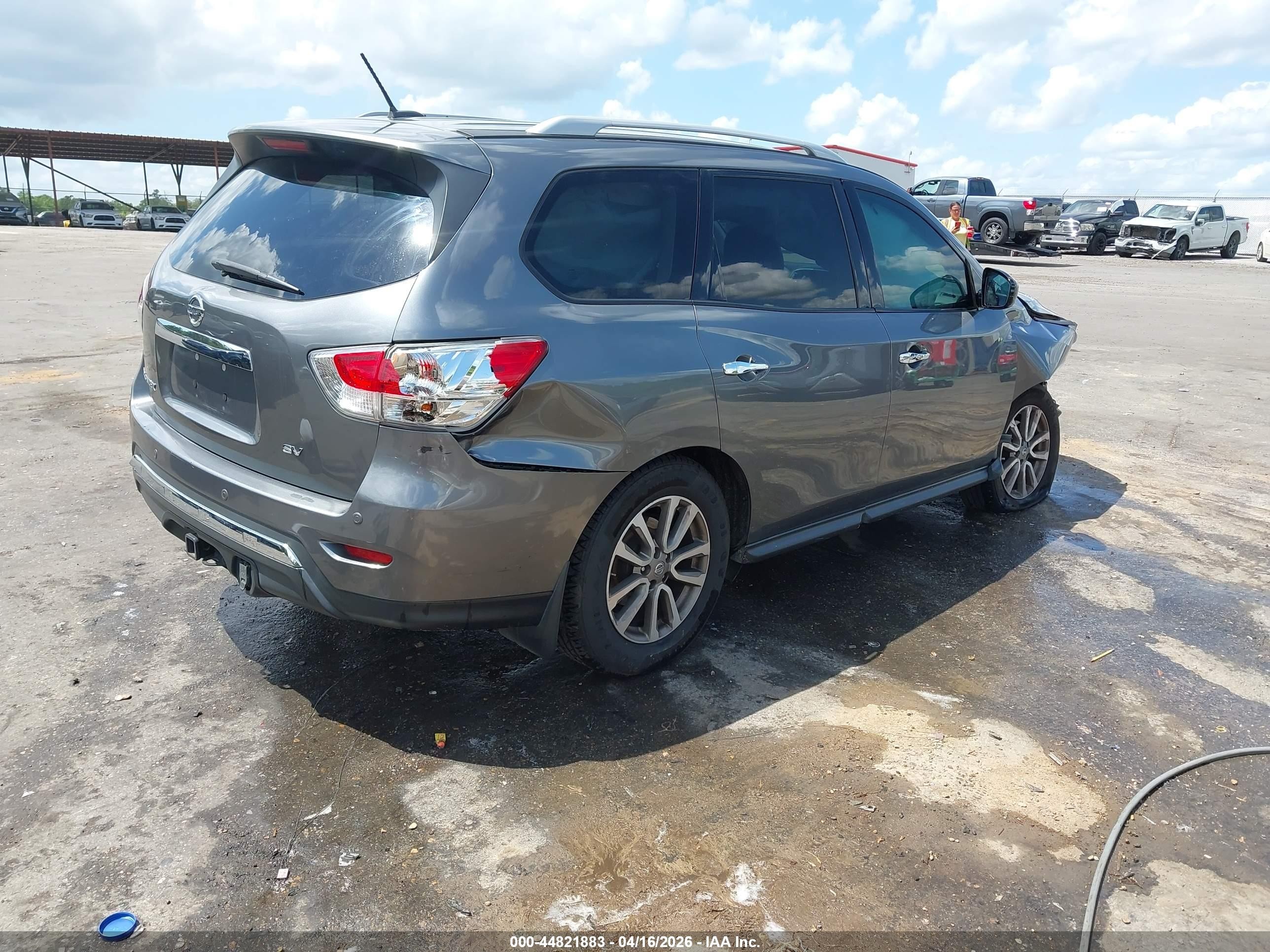 2015 Nissan Pathfinder Sv Gray vin: 5N1AR2MN9FC708469