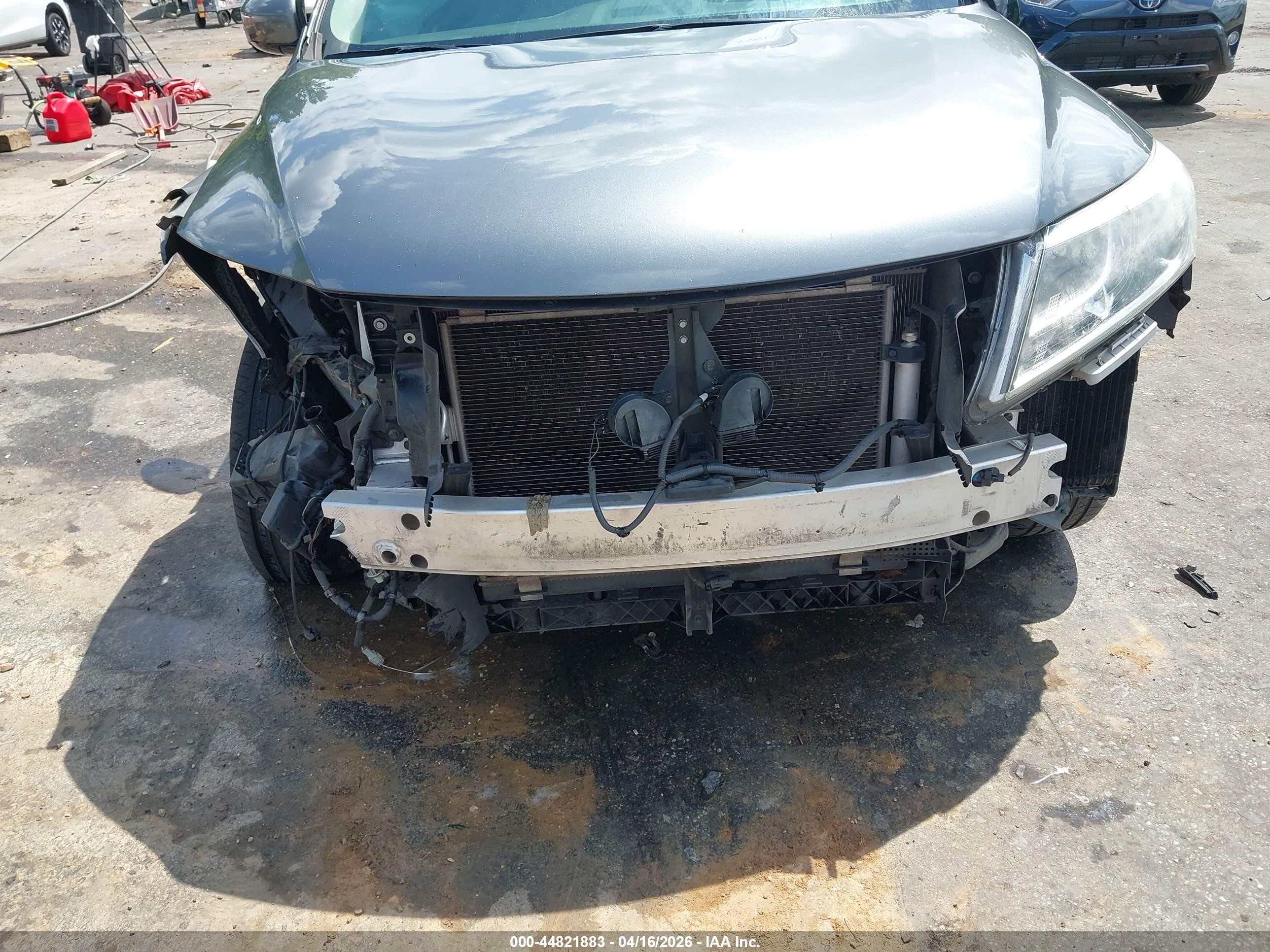 2015 Nissan Pathfinder Sv Gray vin: 5N1AR2MN9FC708469