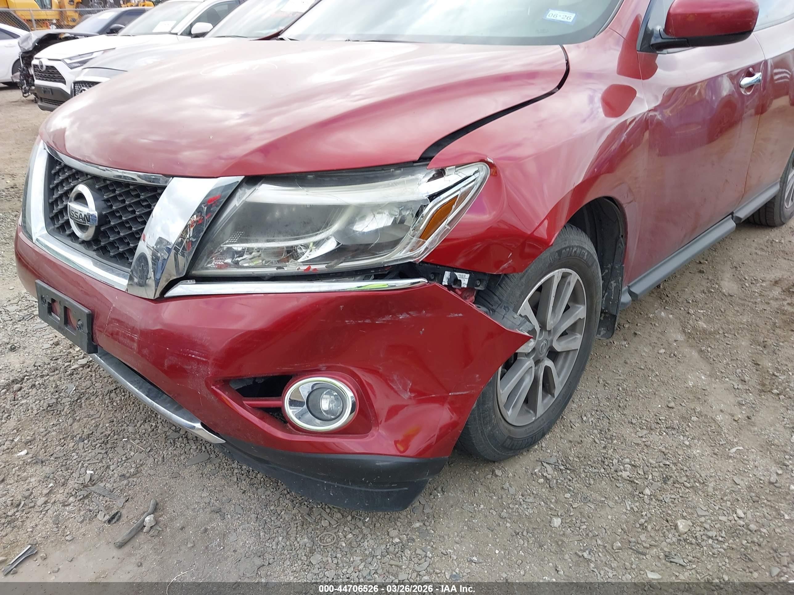 2015 Nissan Pathfinder Sv Red vin: 5N1AR2MN9FC720718