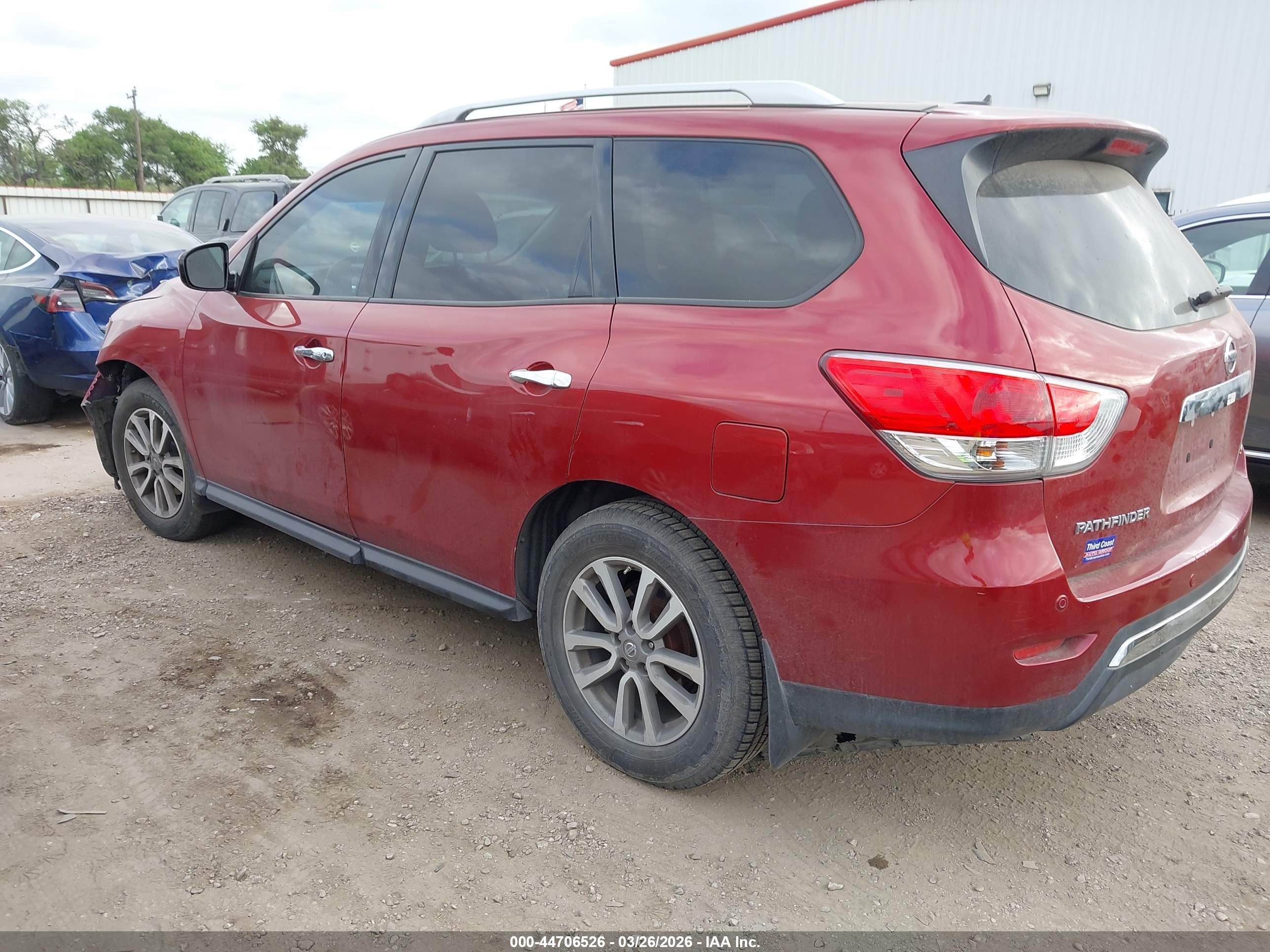 2015 Nissan Pathfinder Sv Red vin: 5N1AR2MN9FC720718