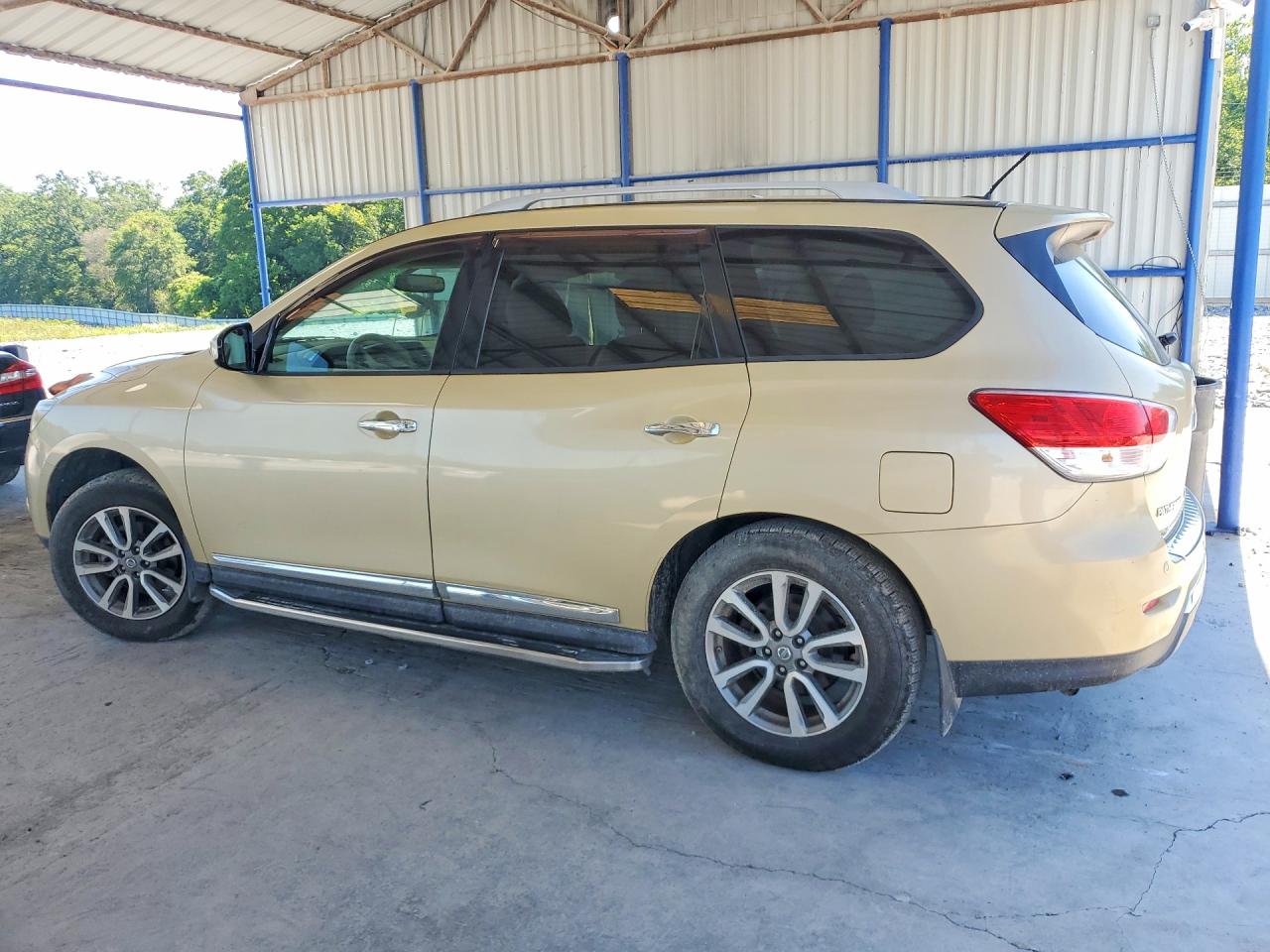 2013 Nissan Pathfinder S Beige vin: 5N1AR2MNXDC623329
