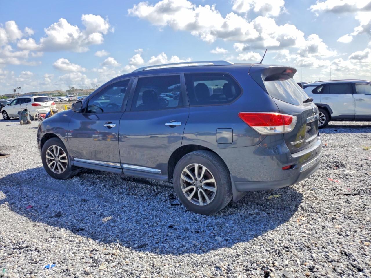 2013 Nissan Pathfinder S Серый vin: 5N1AR2MNXDC661787