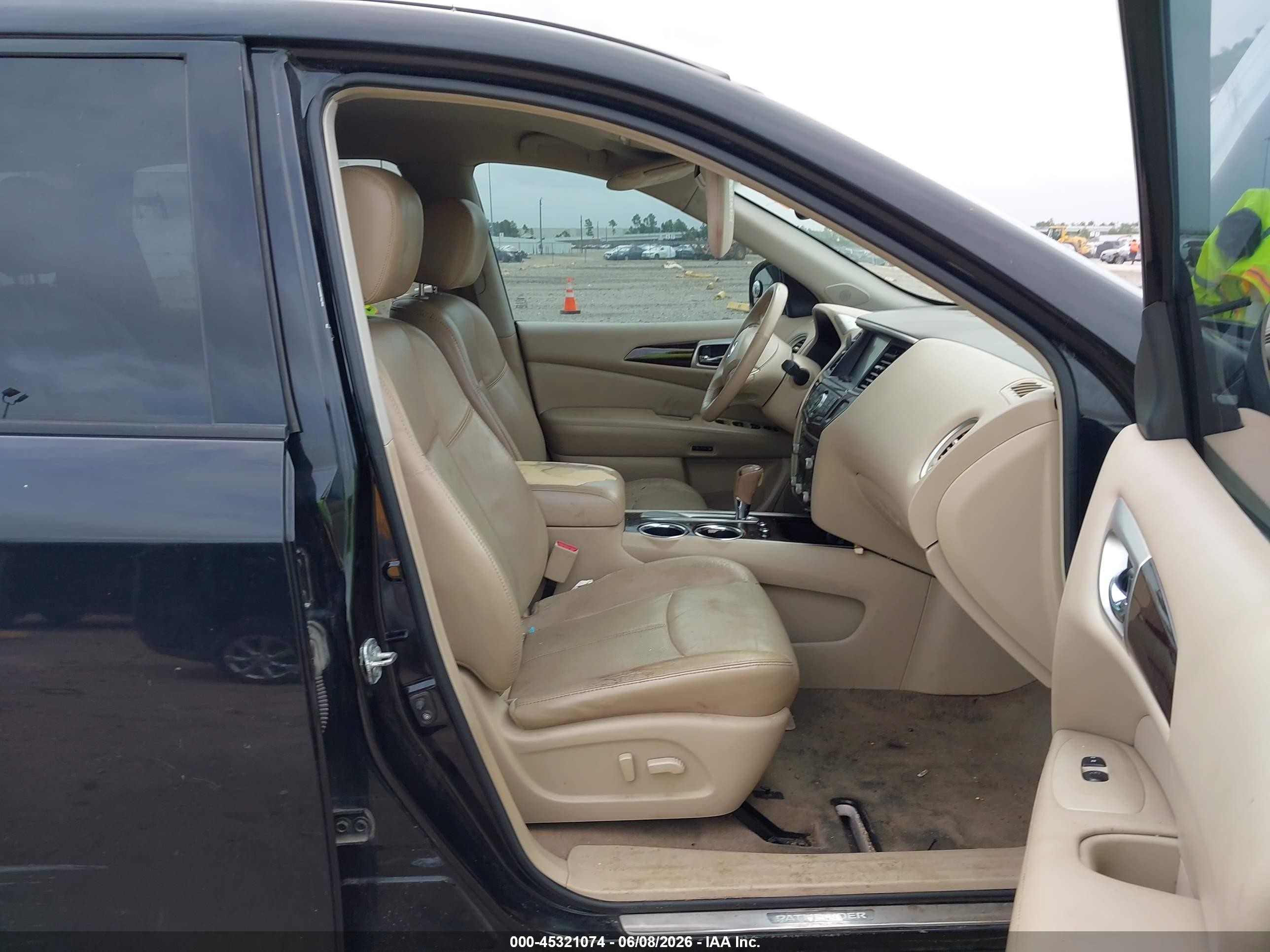 2013 Nissan Pathfinder Platinum Black vin: 5N1AR2MNXDC672353