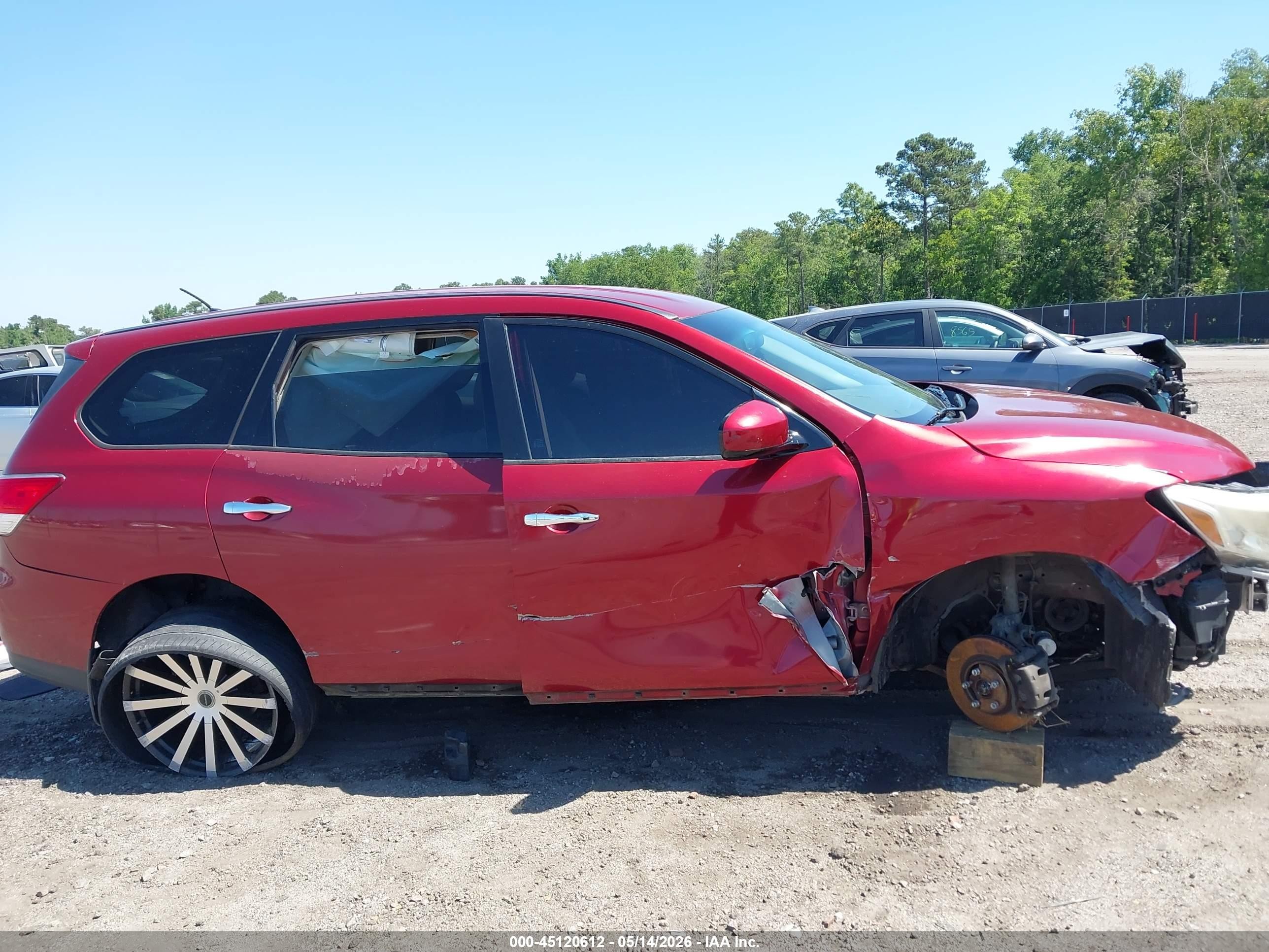 2013 Nissan Pathfinder S Red vin: 5N1AR2MNXDC674152