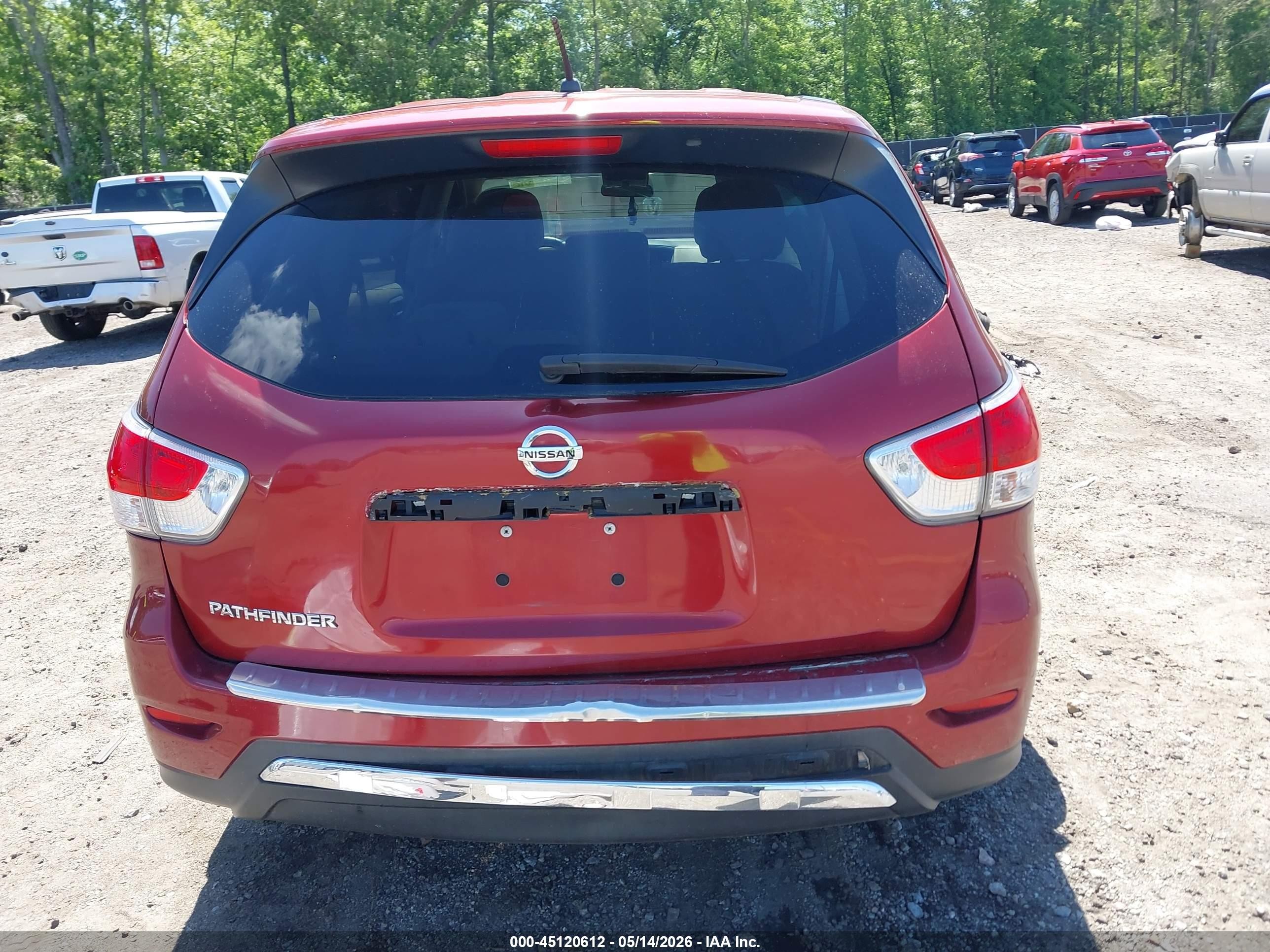 2013 Nissan Pathfinder S Red vin: 5N1AR2MNXDC674152
