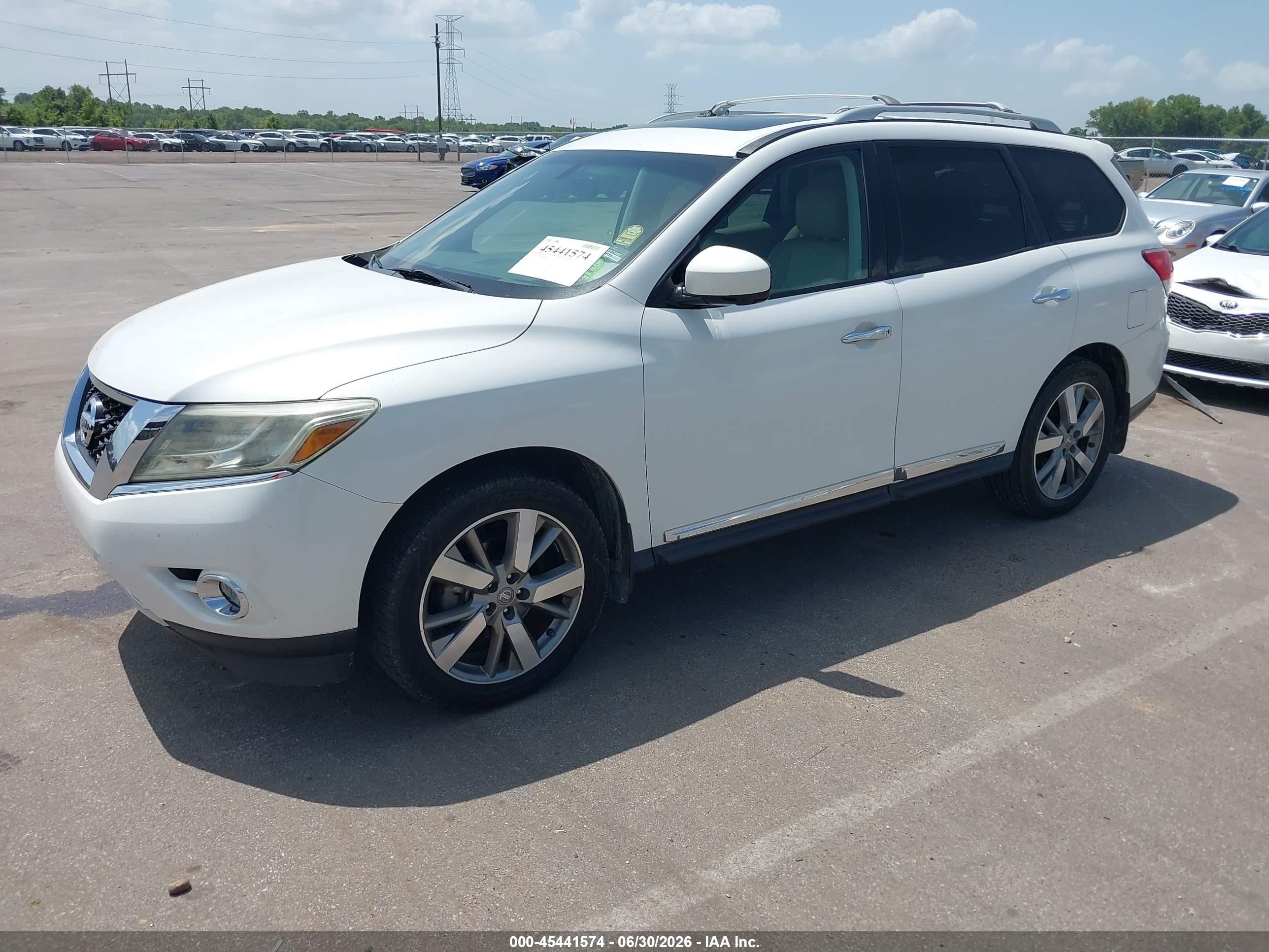 2013 Nissan Pathfinder Platinum White vin: 5N1AR2MNXDC676676