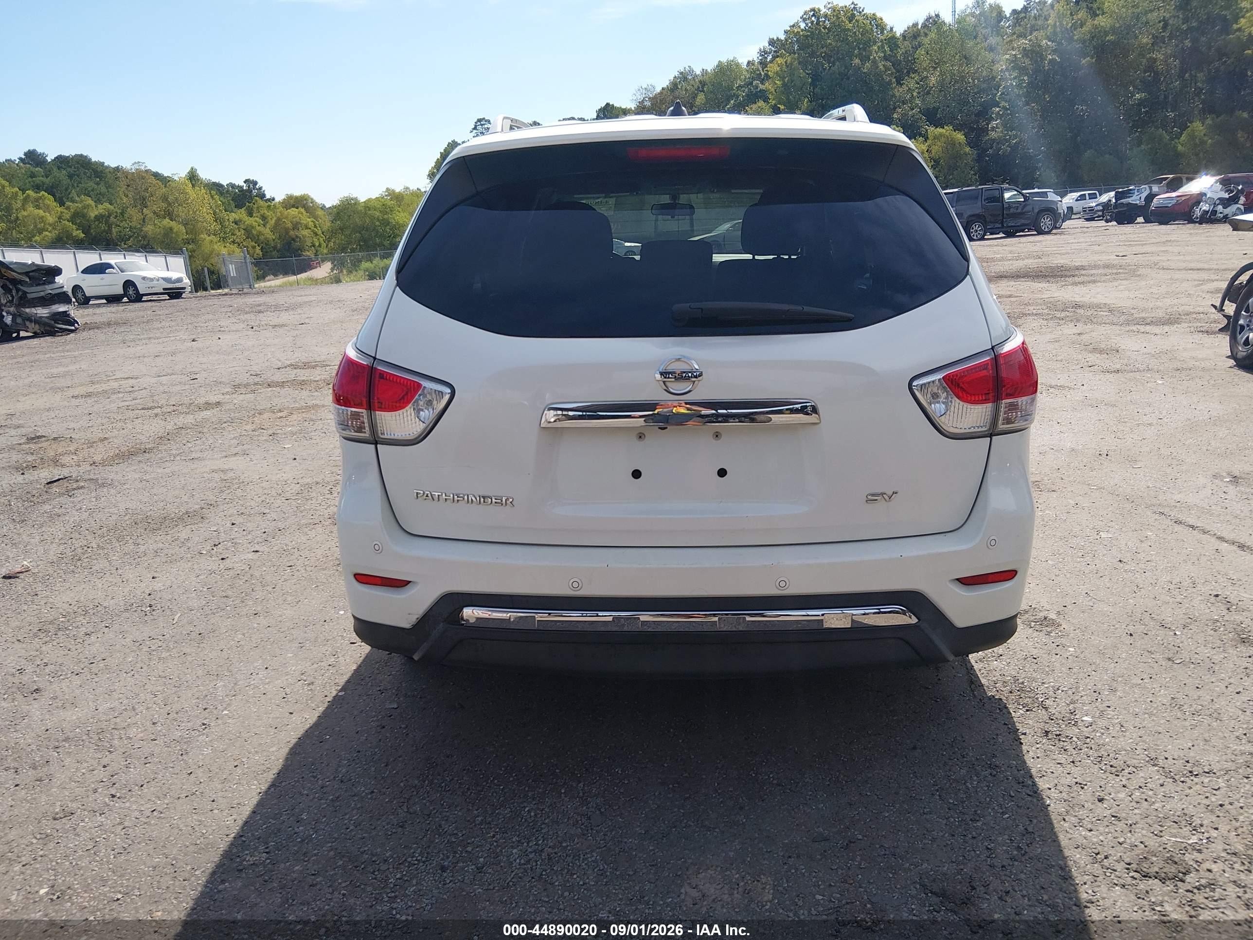 2013 Nissan Pathfinder Sv White vin: 5N1AR2MNXDC689993