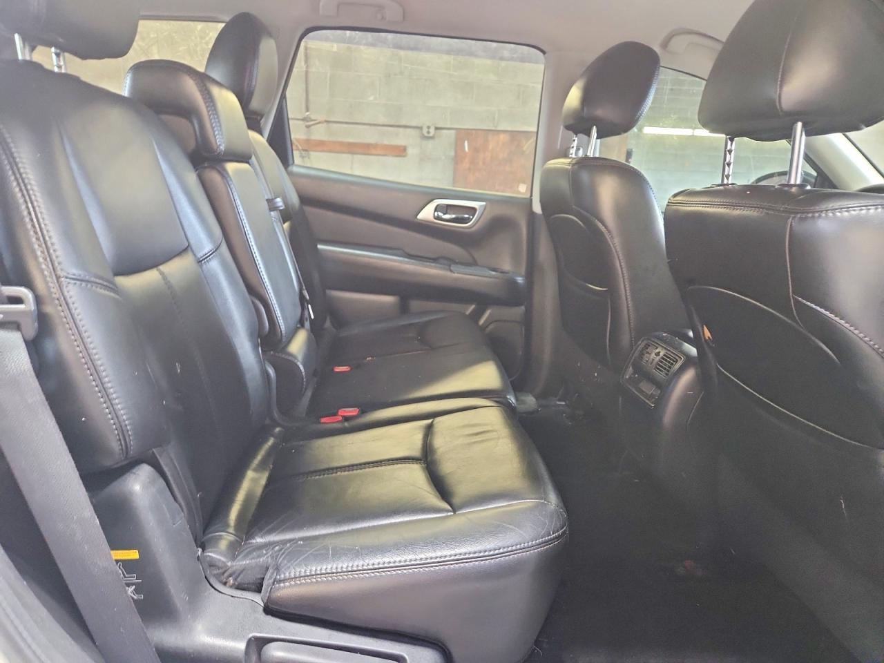 2014 Nissan Pathfinder S Белый vin: 5N1AR2MNXEC601347