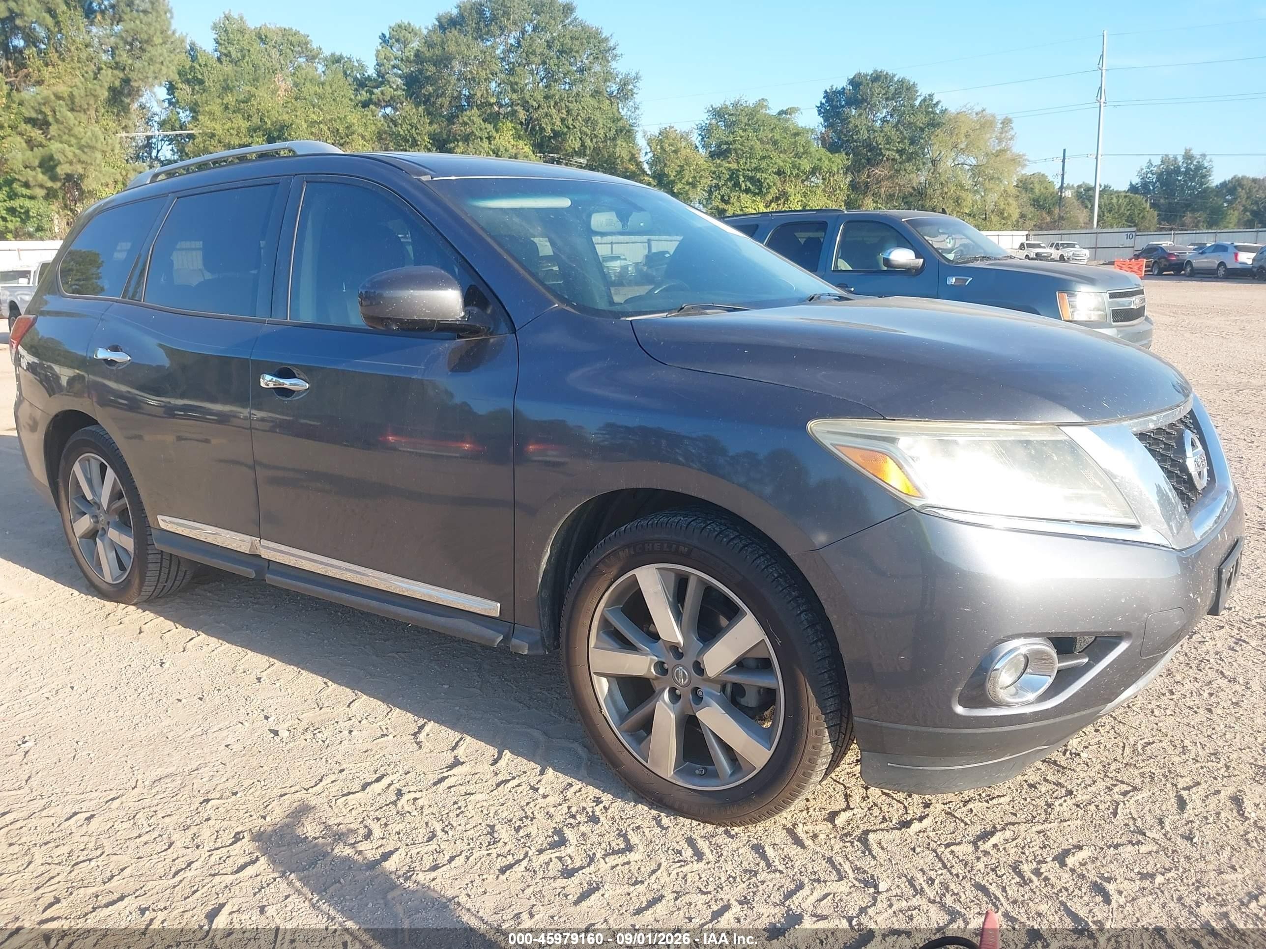 2014 Nissan Pathfinder Platinum Gray vin: 5N1AR2MNXEC637524
