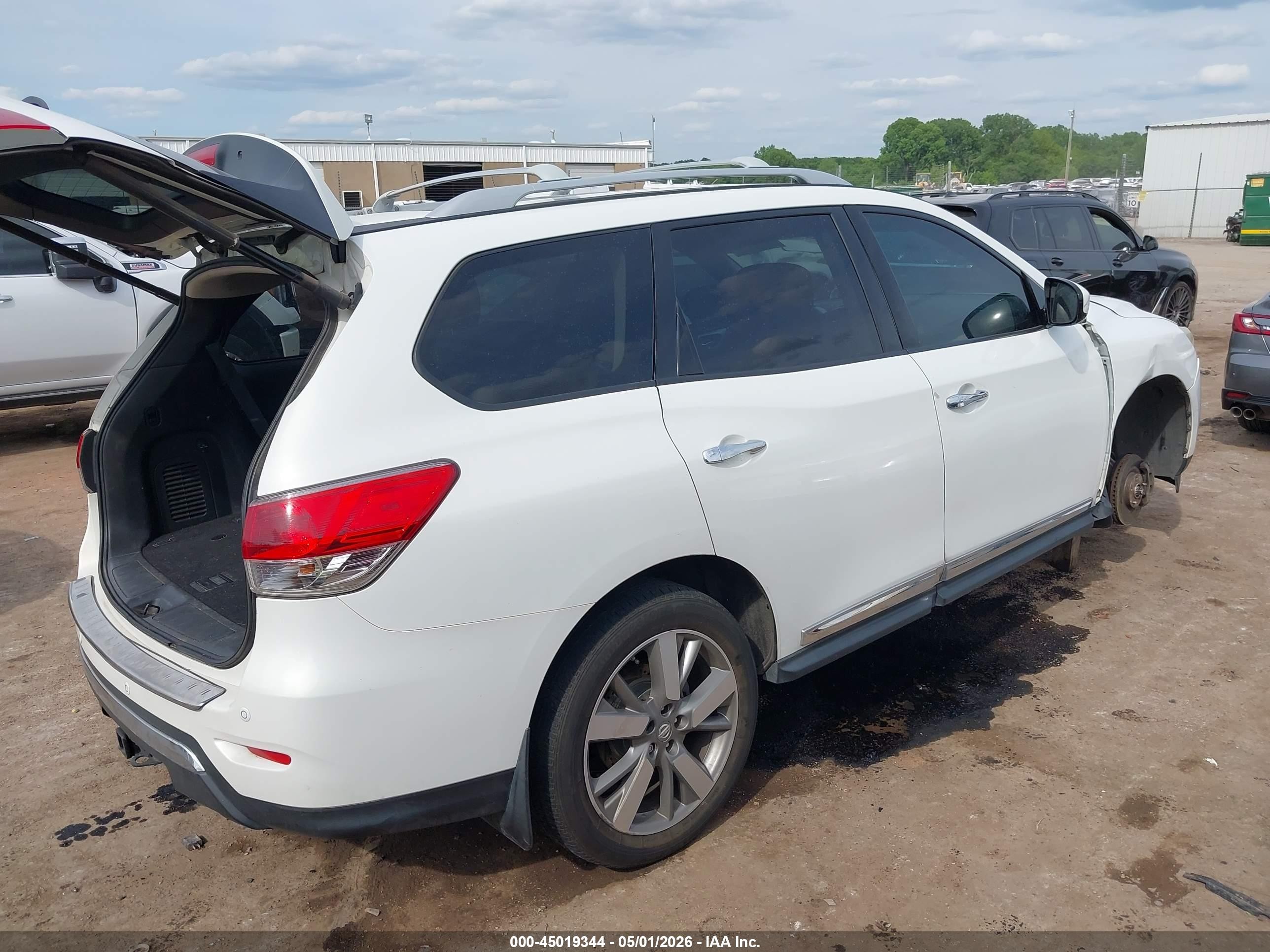 2014 Nissan Pathfinder Platinum Белый vin: 5N1AR2MNXEC650001
