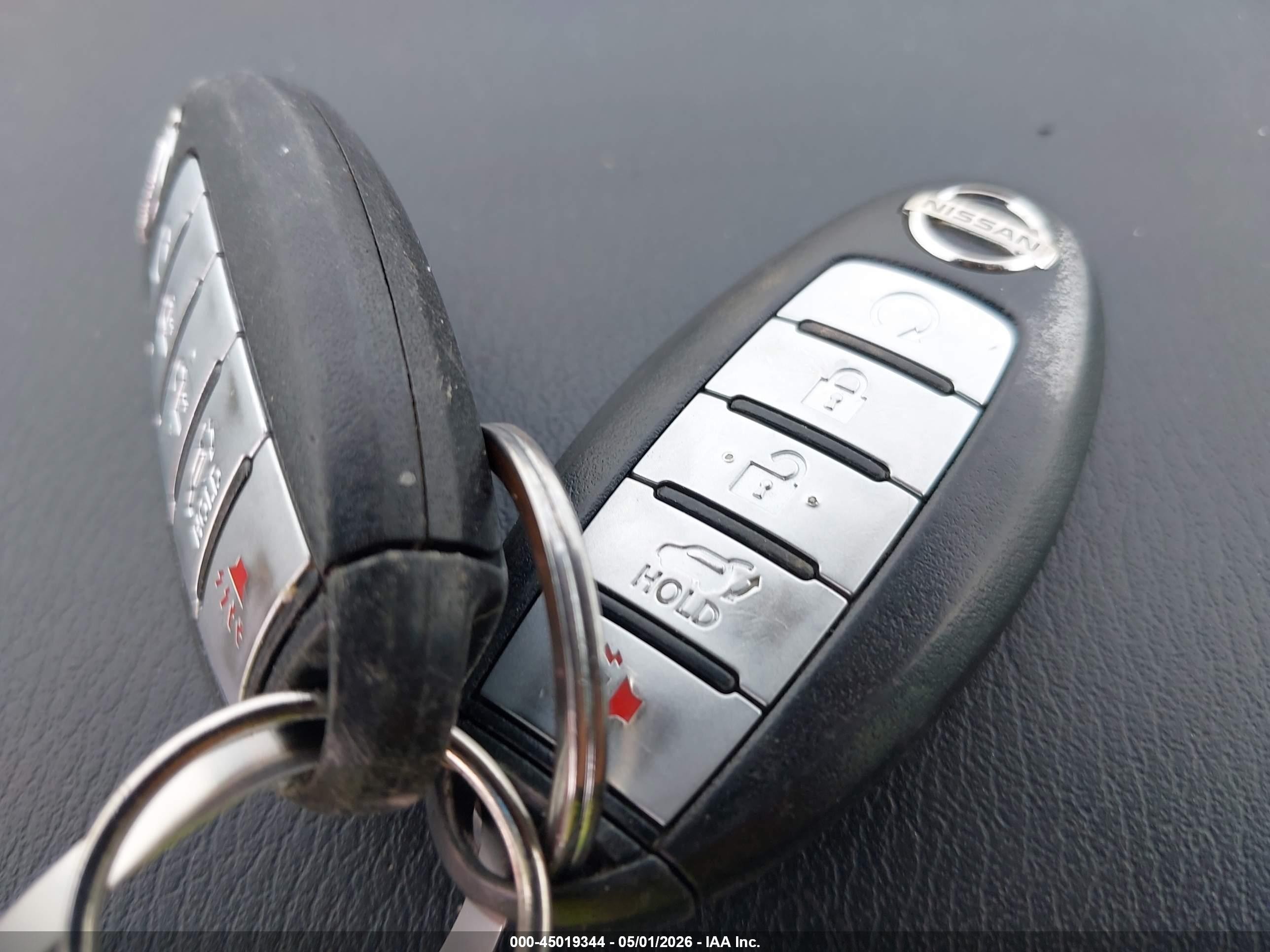 2014 Nissan Pathfinder Platinum Белый vin: 5N1AR2MNXEC650001