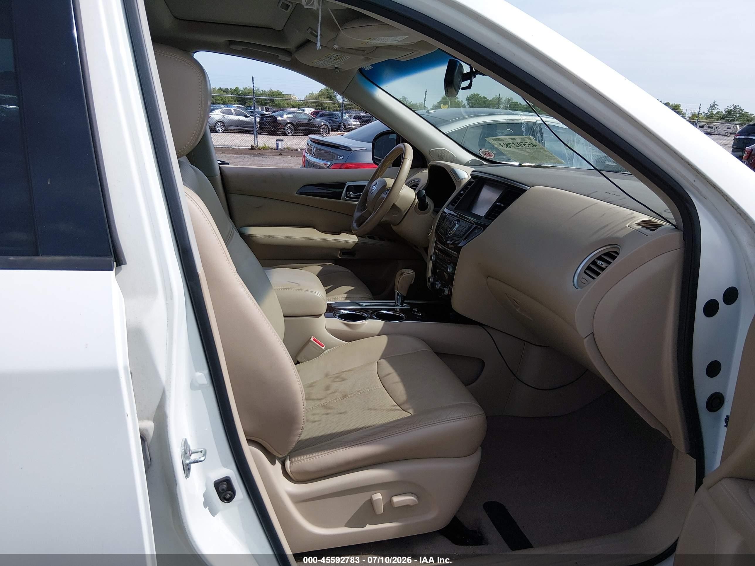 2014 Nissan Pathfinder Platinum White vin: 5N1AR2MNXEC655277