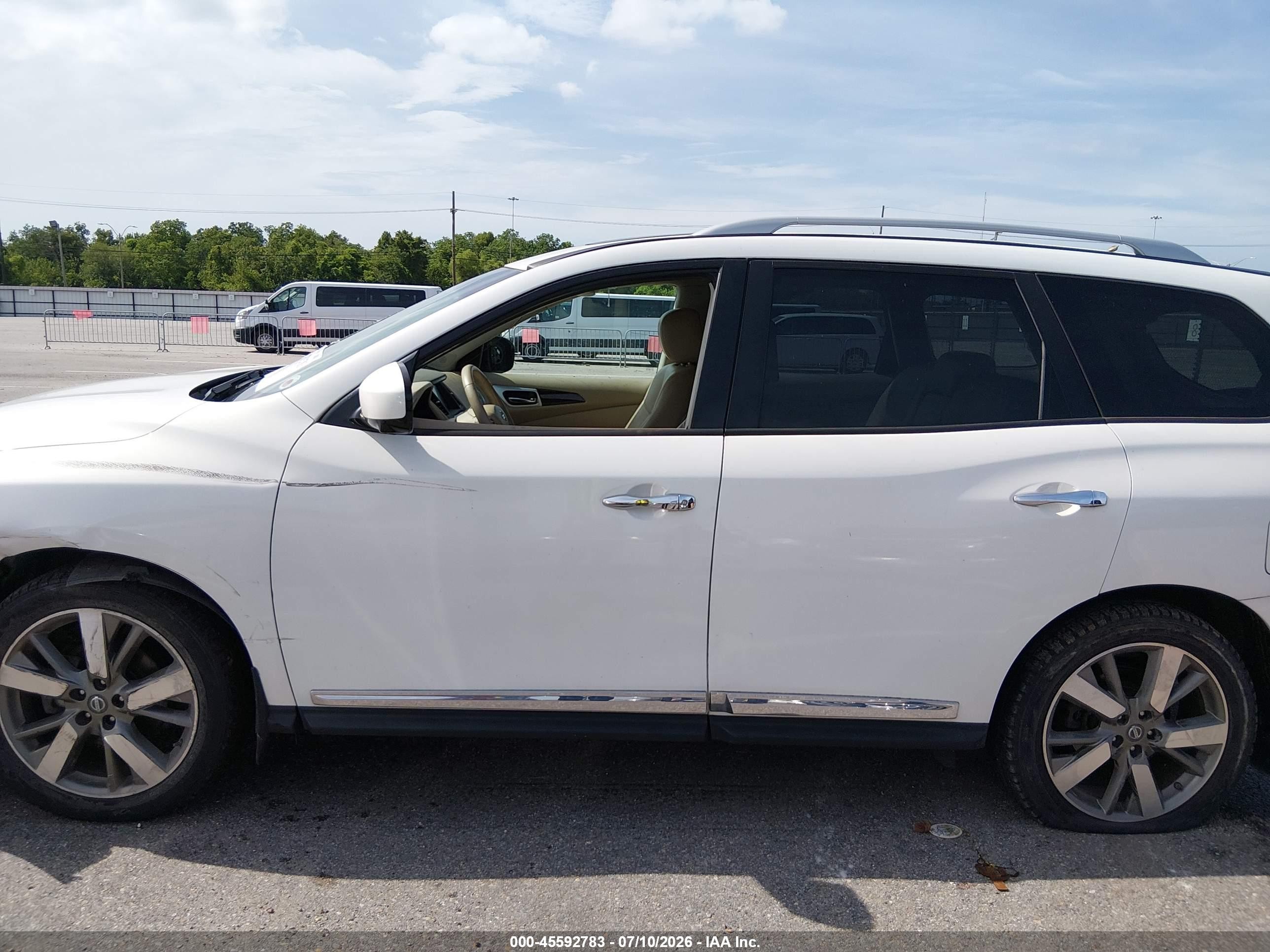 2014 Nissan Pathfinder Platinum White vin: 5N1AR2MNXEC655277