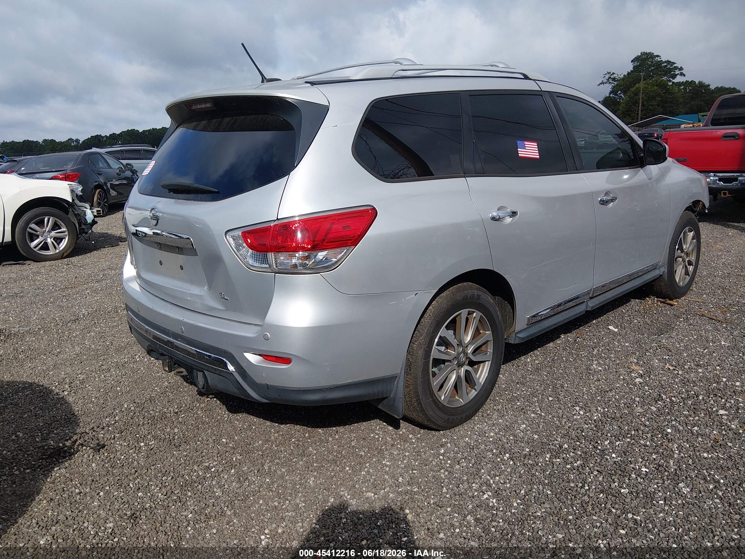 2014 Nissan Pathfinder Sl Silver vin: 5N1AR2MNXEC663377