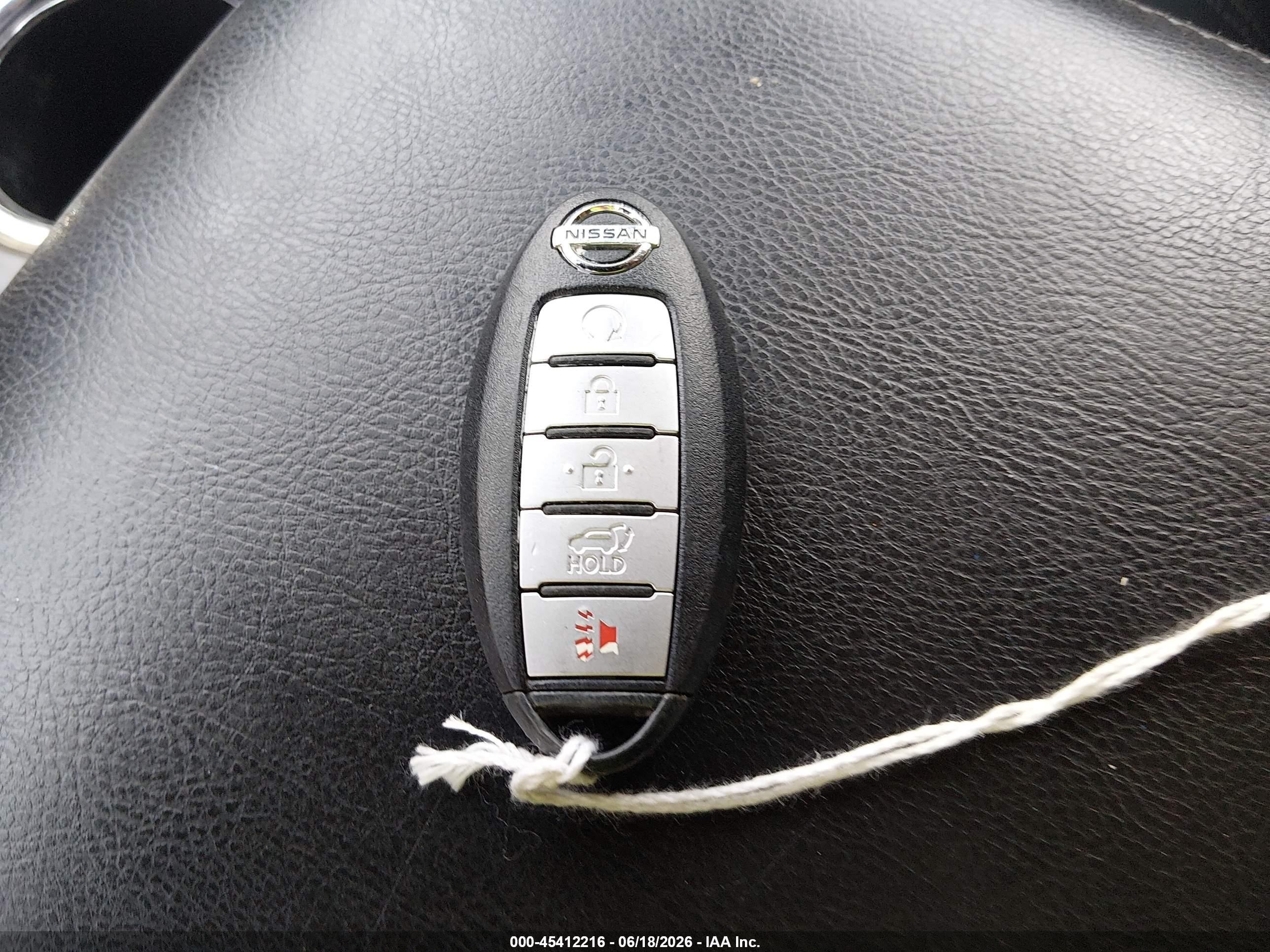2014 Nissan Pathfinder Sl Silver vin: 5N1AR2MNXEC663377