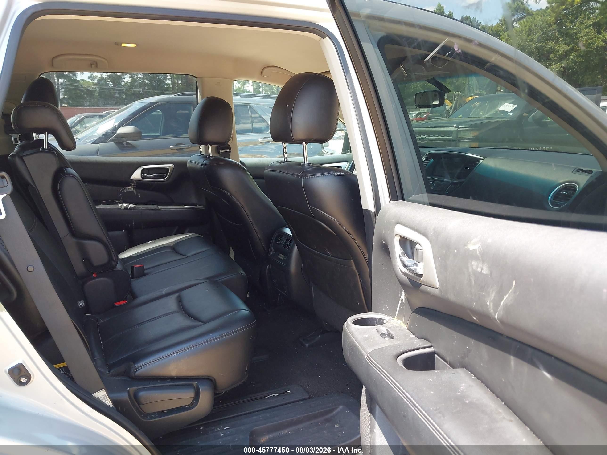 2014 Nissan Pathfinder Sl Серебряный vin: 5N1AR2MNXEC708592