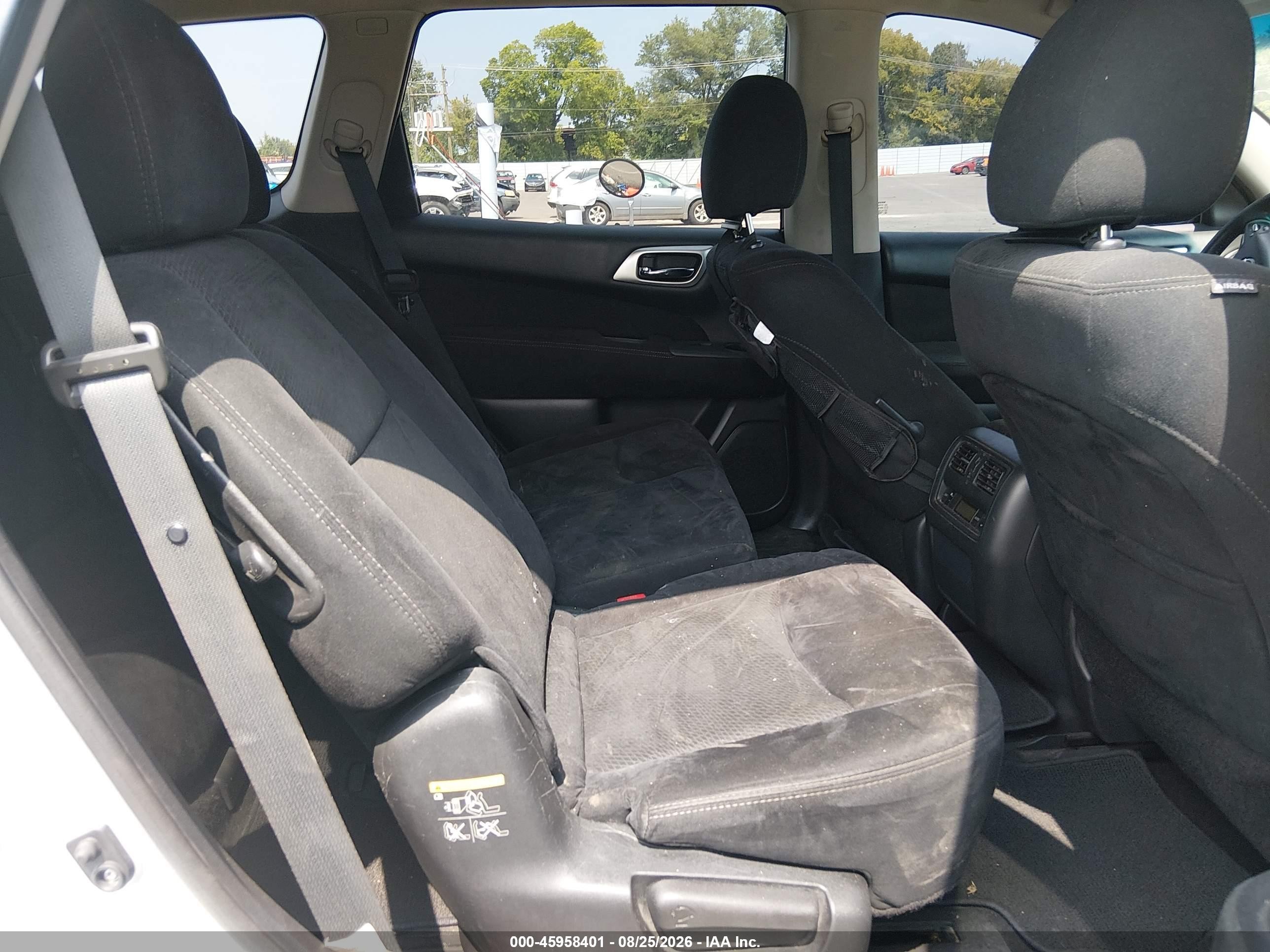 2015 Nissan Pathfinder Platinum/s/sl/sv Серый vin: 5N1AR2MNXFC606999