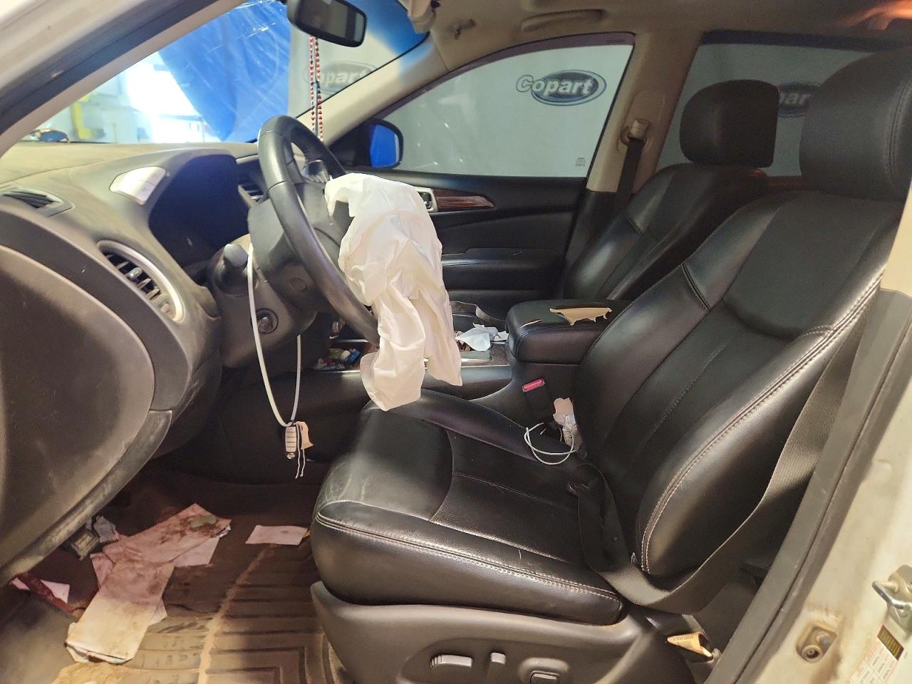 2015 Nissan Pathfinder Platinum Белый vin: 5N1AR2MNXFC624869