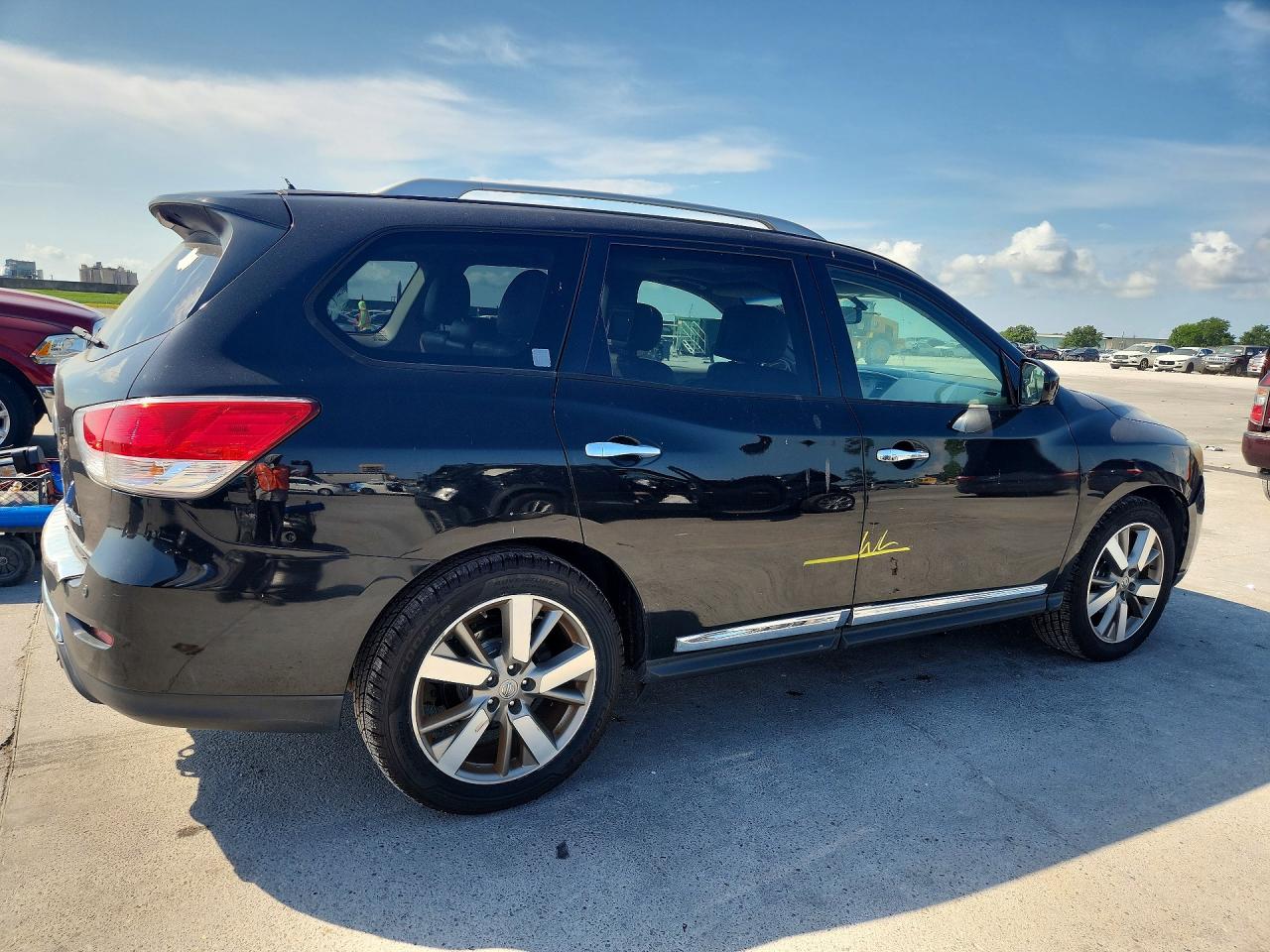 2015 Nissan Pathfinder S Black vin: 5N1AR2MNXFC627917