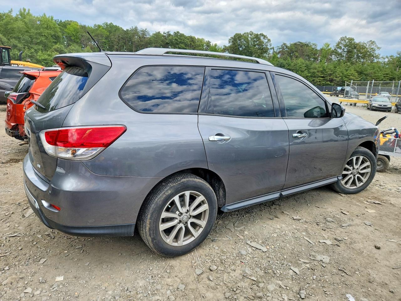 2015 Nissan Pathfinder Sv Gray vin: 5N1AR2MNXFC629716