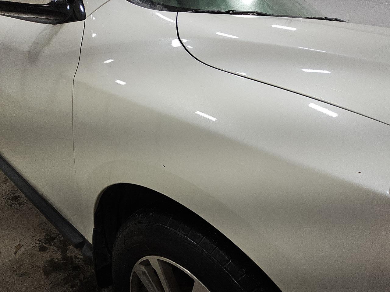 2015 Nissan Pathfinder S White vin: 5N1AR2MNXFC643003 Damage: Right Front Fender, Chipped, 2