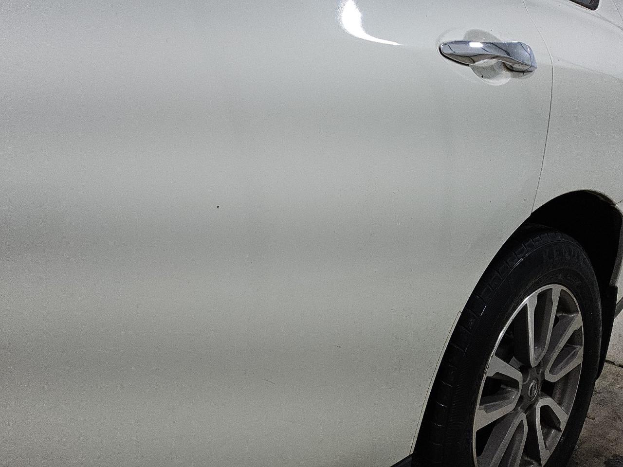 2015 Nissan Pathfinder S White vin: 5N1AR2MNXFC643003 Damage: Left Rear Door, Heavy Scratch, 1/2 To 1 Inch
