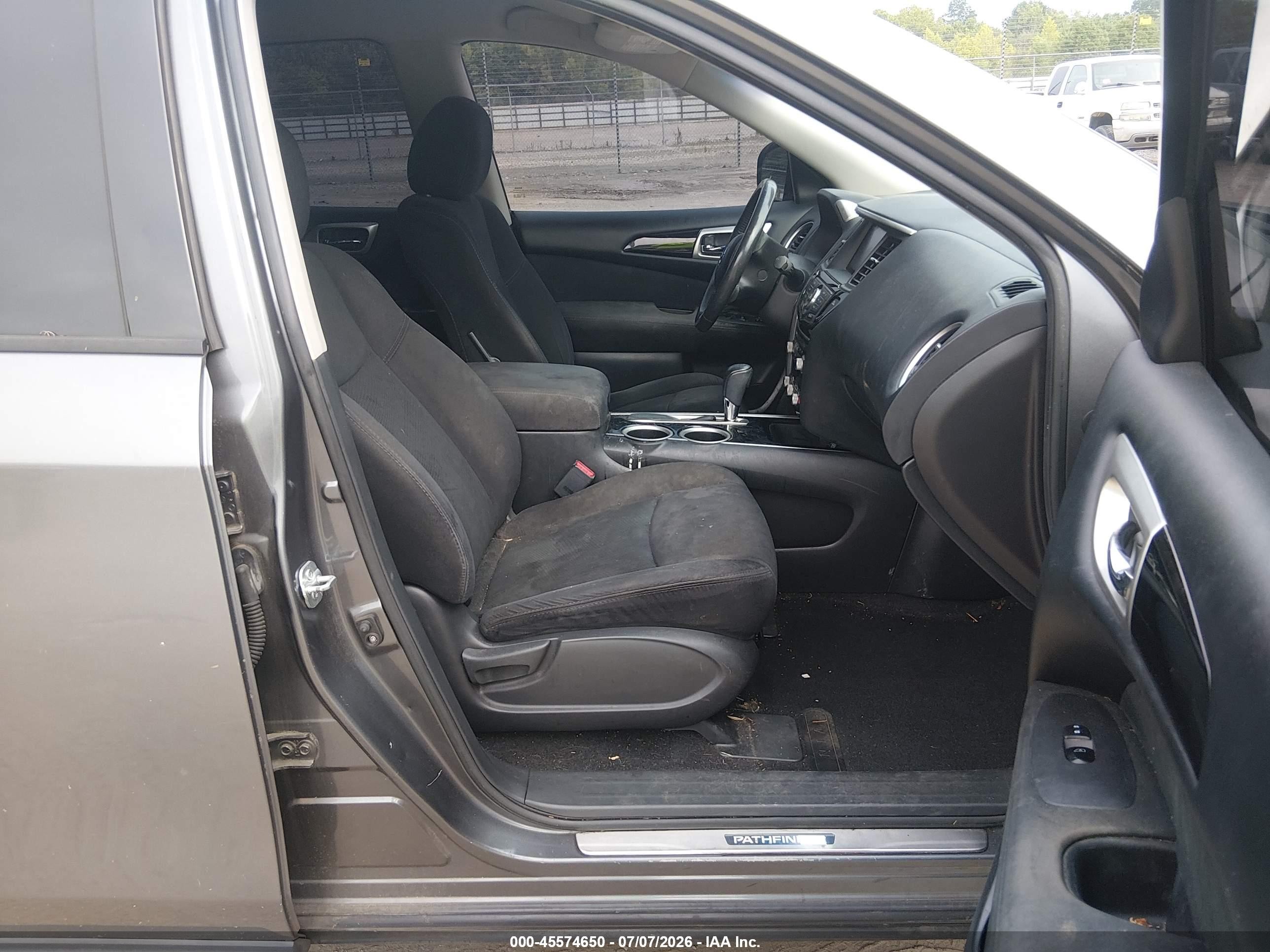 2015 Nissan Pathfinder Sv Silver vin: 5N1AR2MNXFC653112